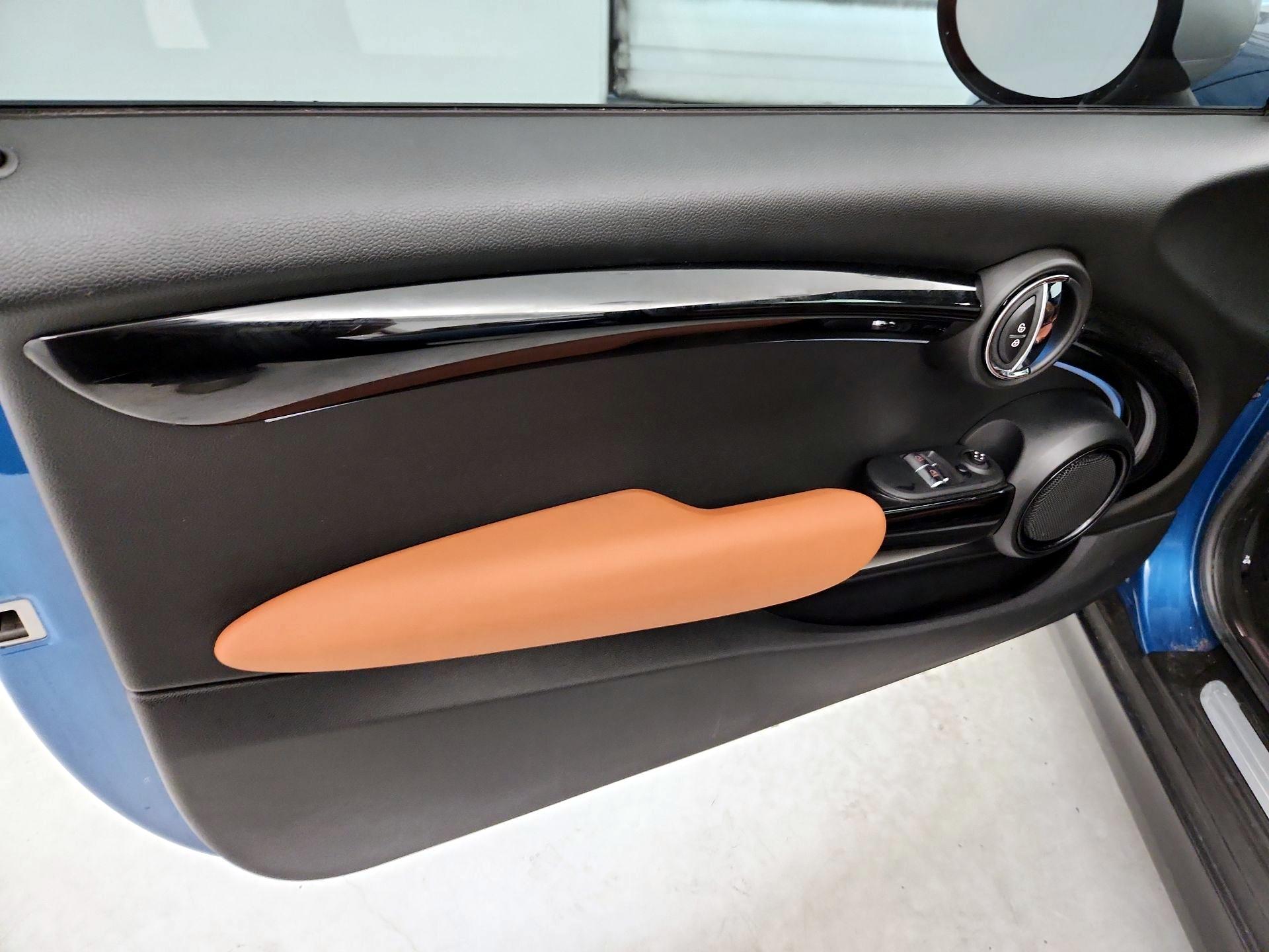 Thumbnail: 2022 MINI Cooper Hardtop - 12
