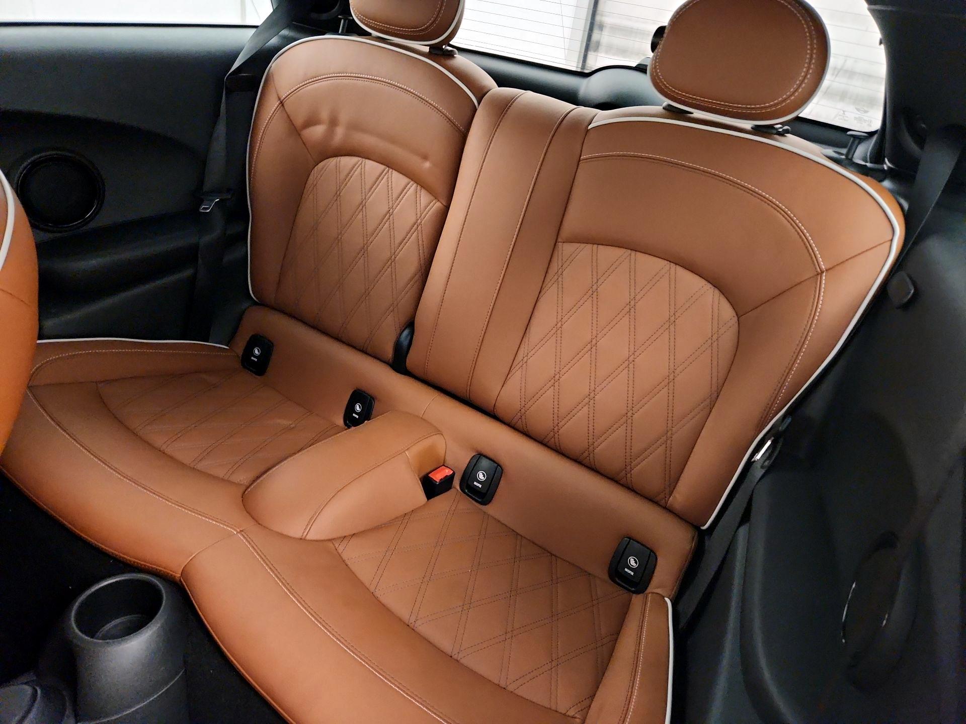 Thumbnail: 2022 MINI Cooper Hardtop - 20