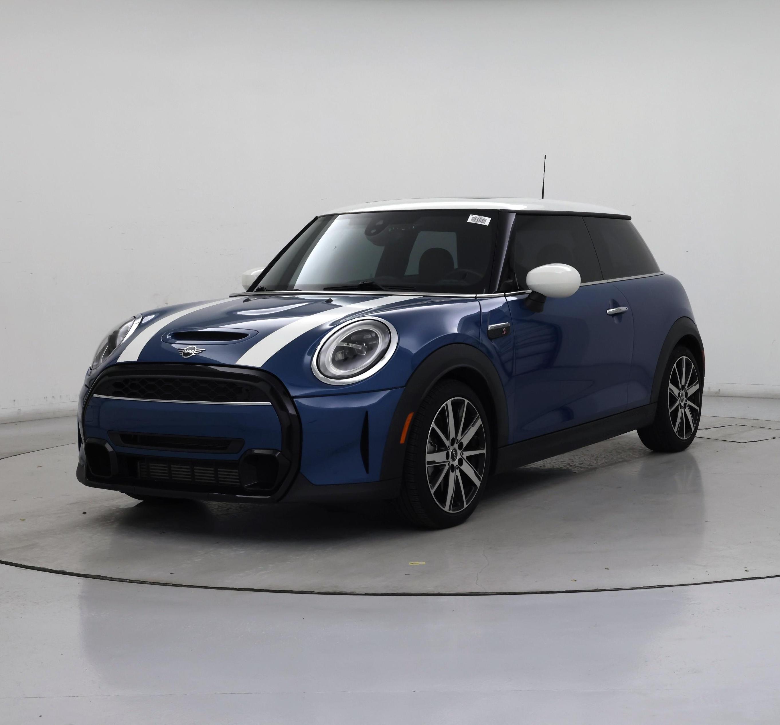 Thumbnail: 2022 MINI Cooper Hardtop - 4