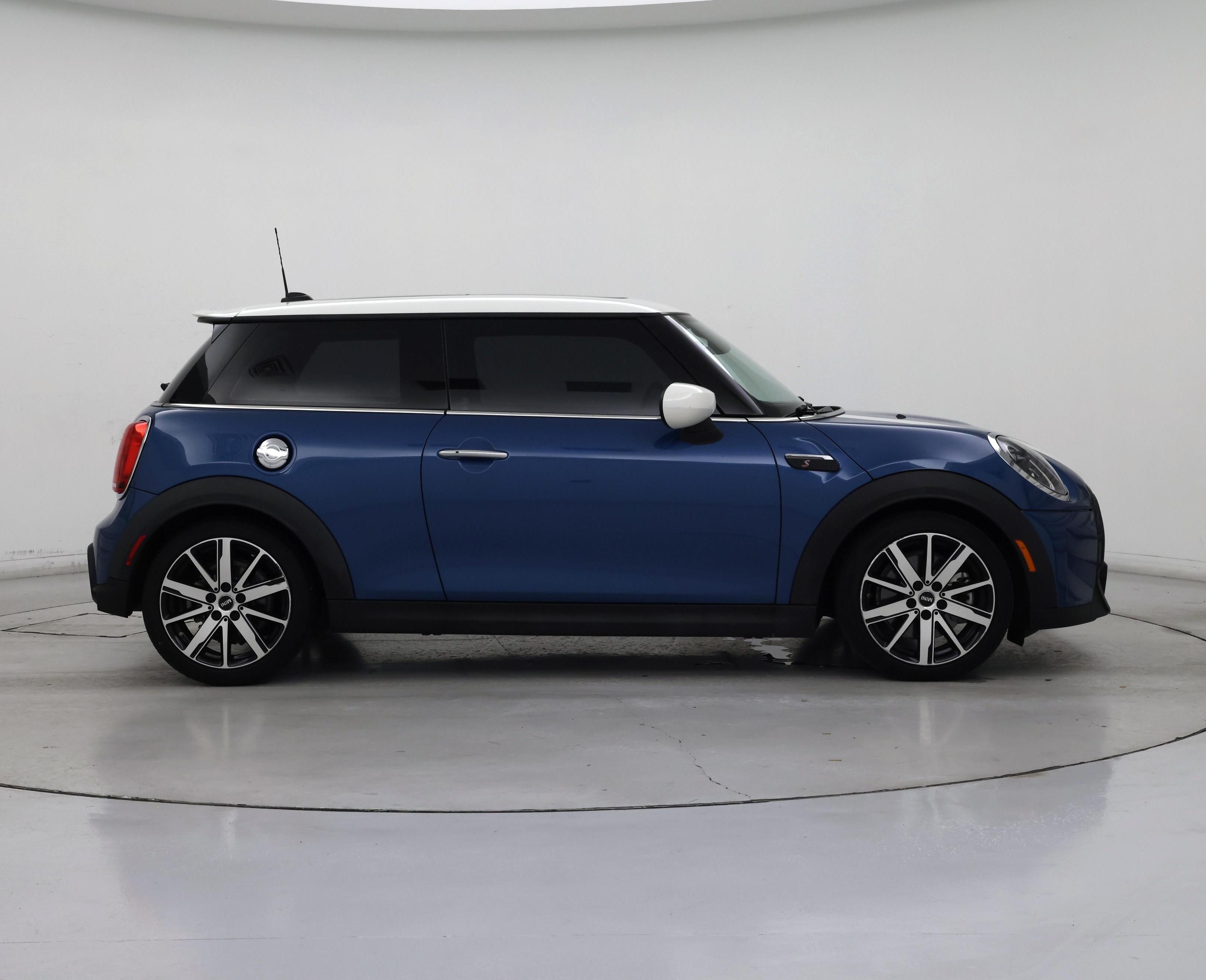 Thumbnail: 2022 MINI Cooper Hardtop - 7