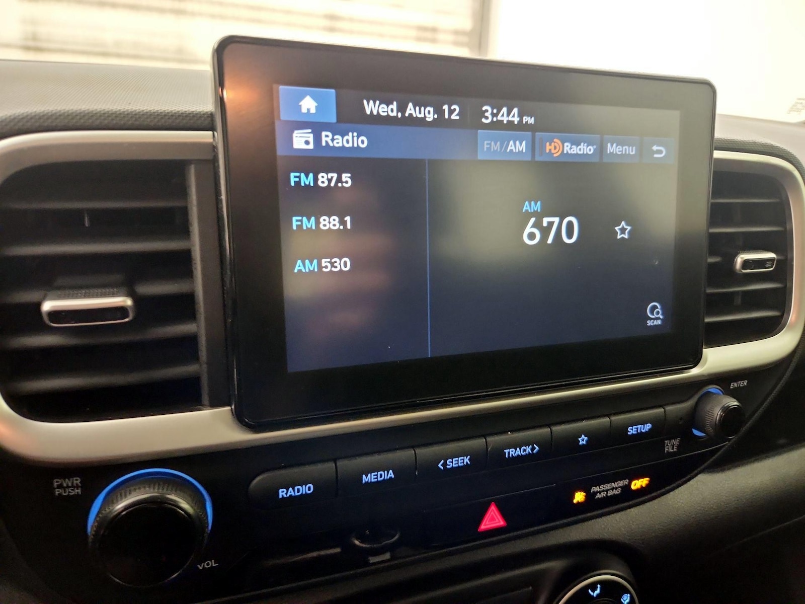 2021 Hyundai Venue SE - Photo 16
