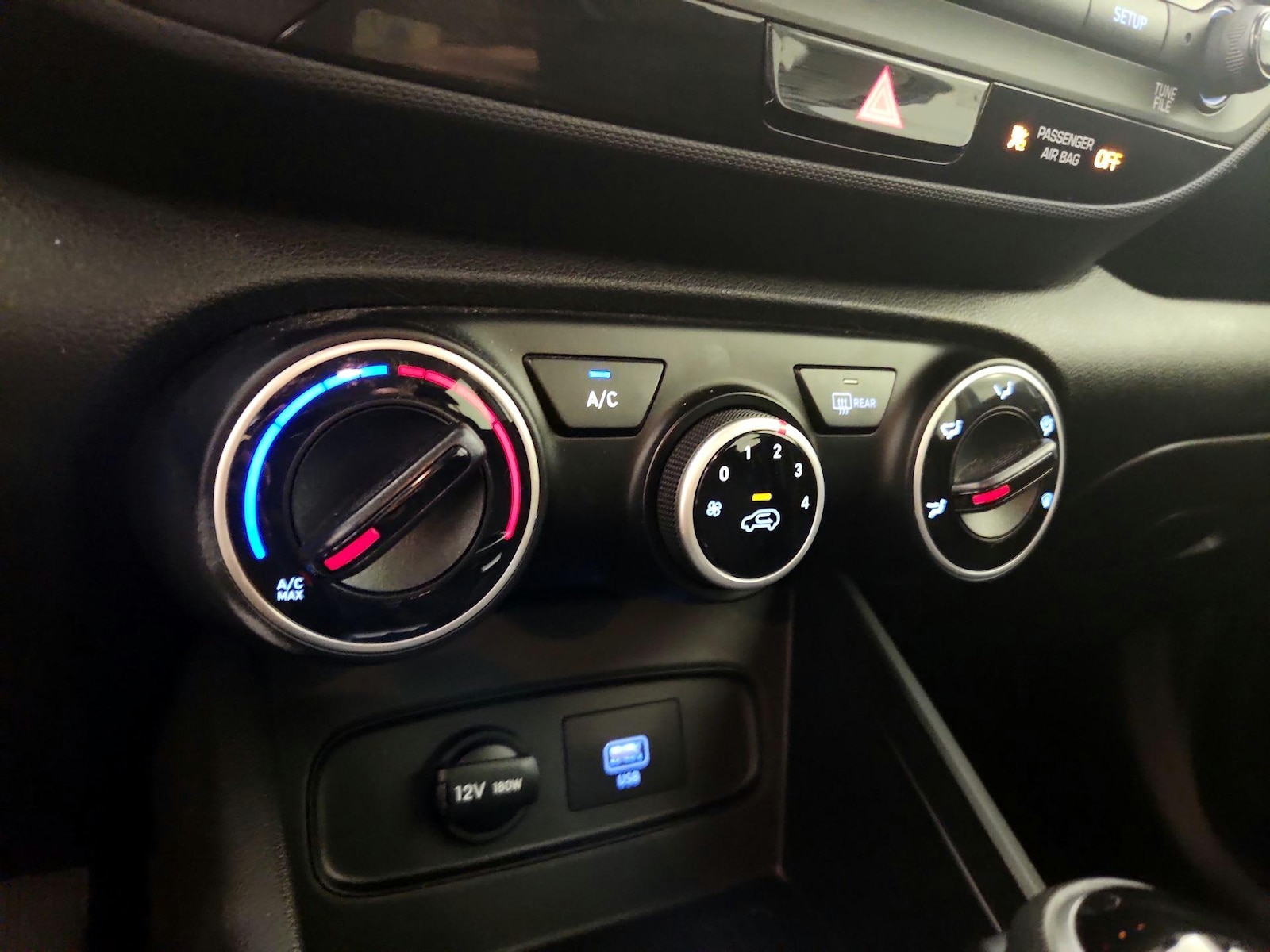 2021 Hyundai Venue SE - Photo 17