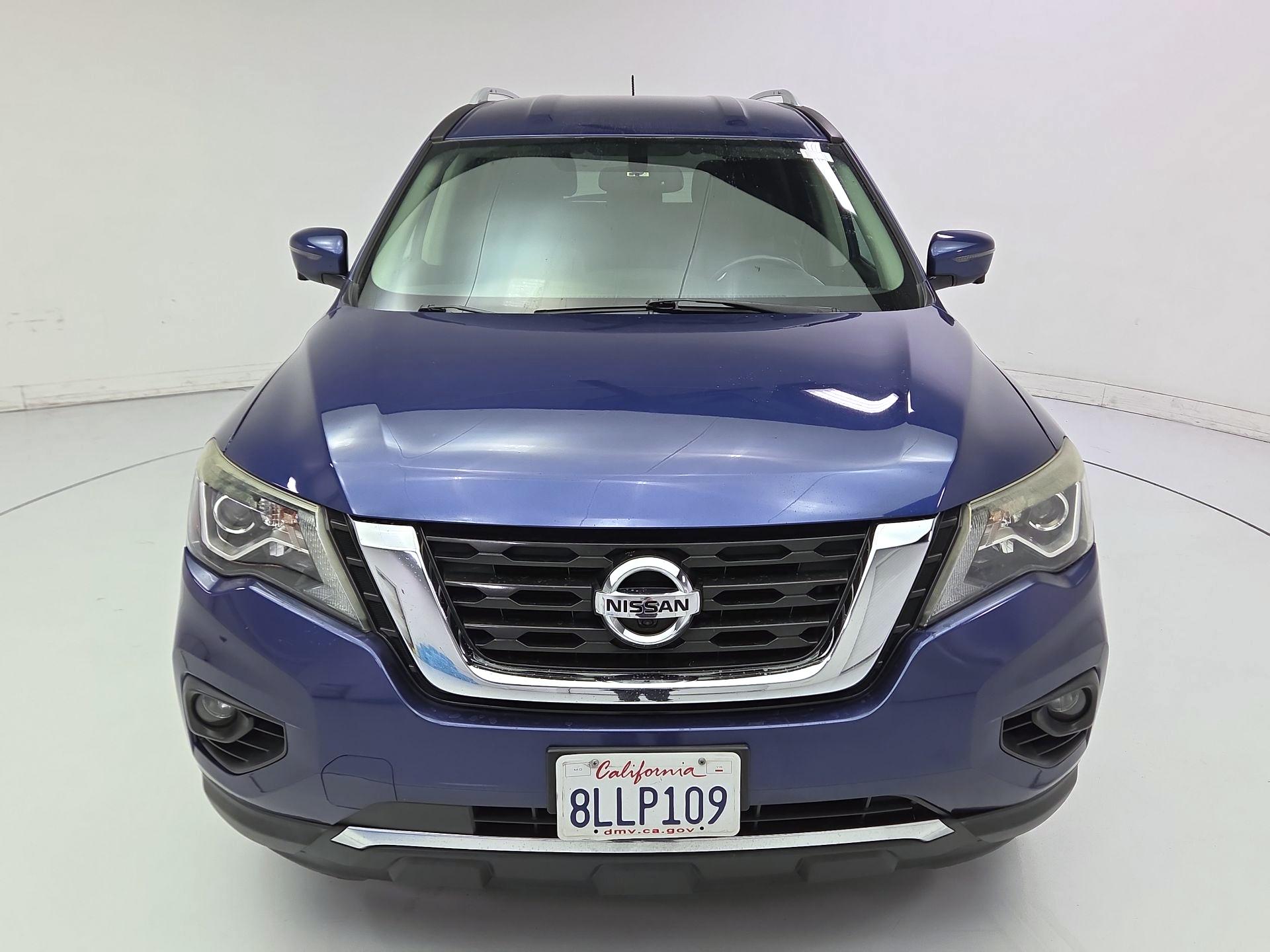 Thumbnail: 2017 Nissan Pathfinder - 2