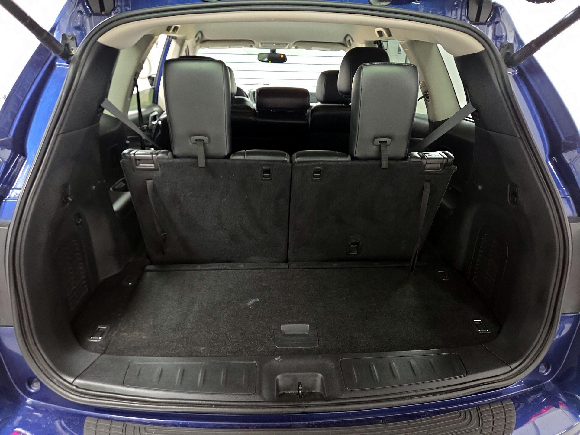 Thumbnail: 2017 Nissan Pathfinder - 19