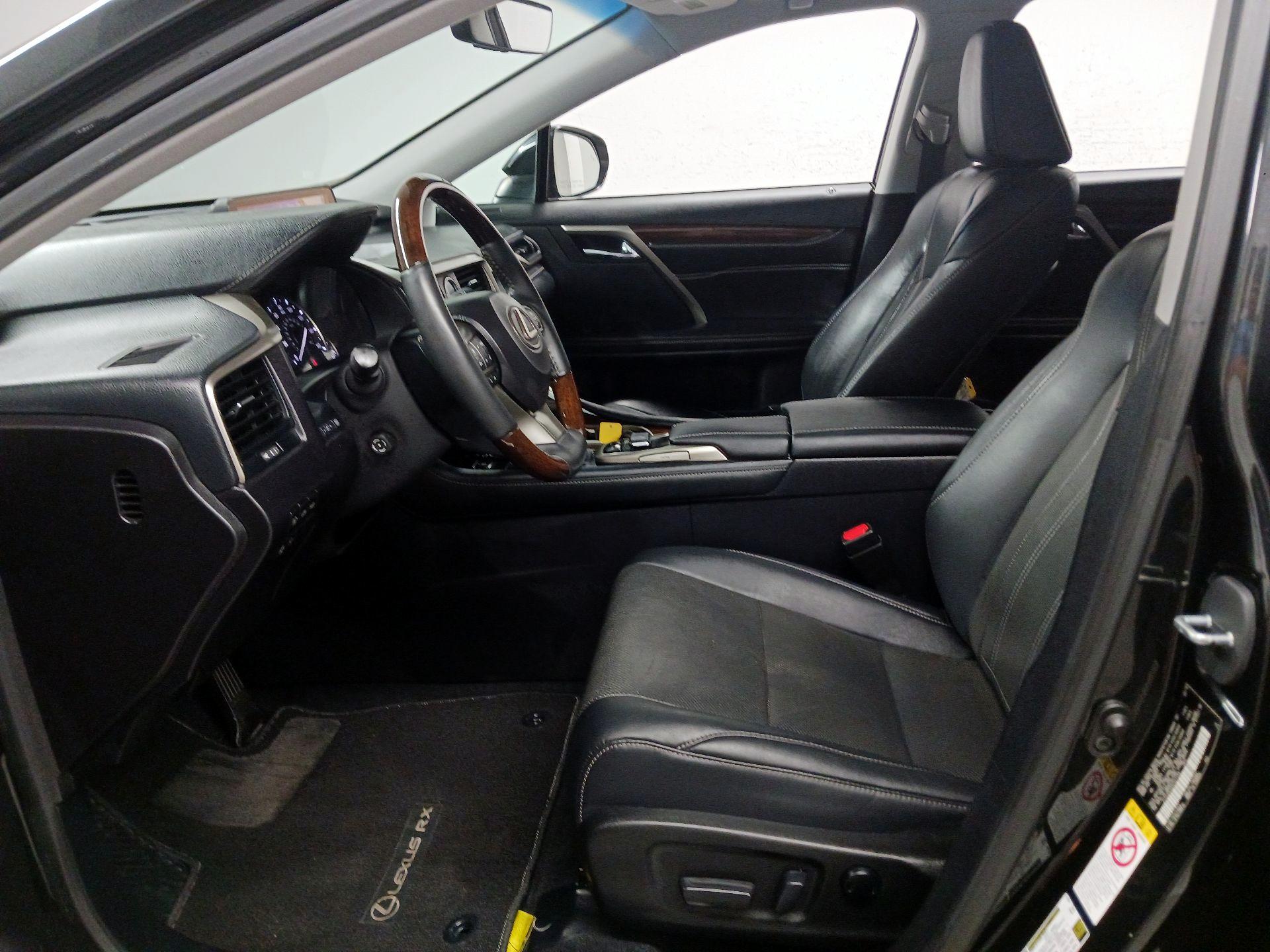 Thumbnail: 2016 Lexus RX - 9