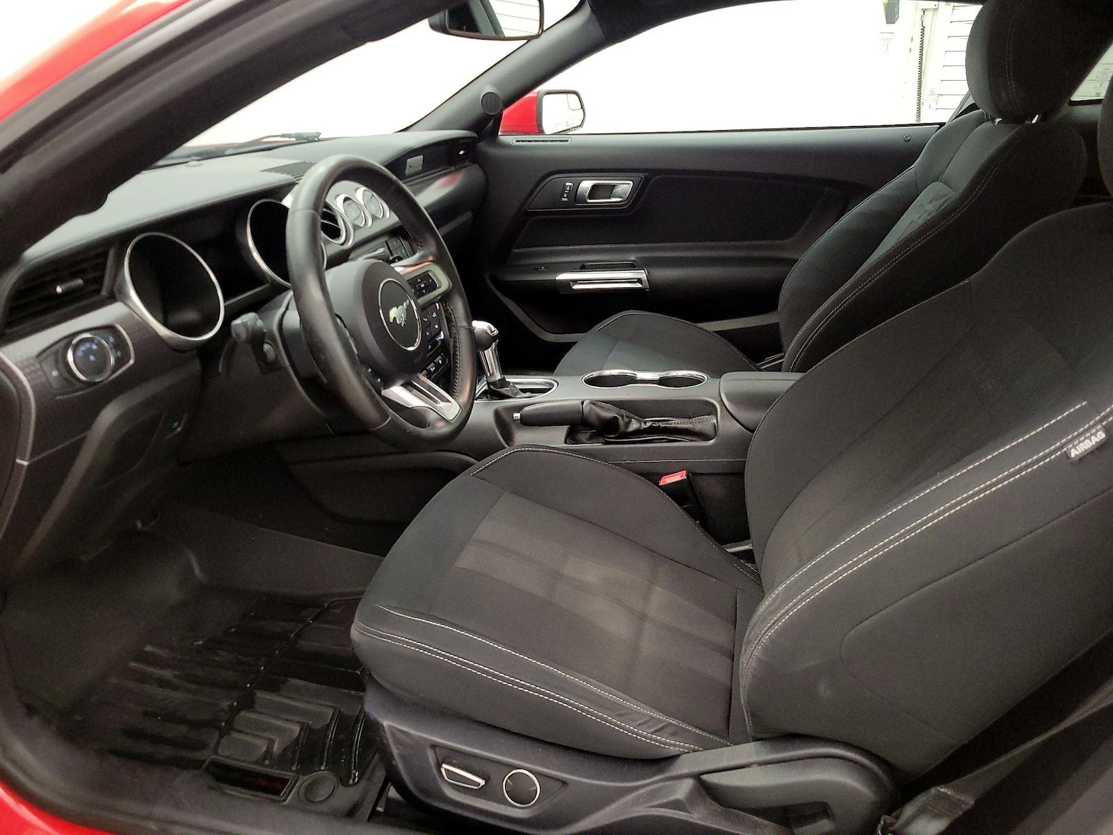 Power Seat(s) & Side Airbags