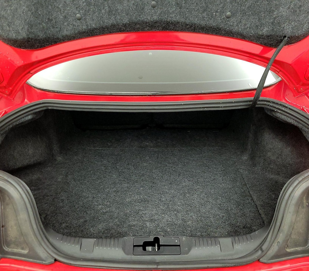 Trunk/Cargo (Seats Up)