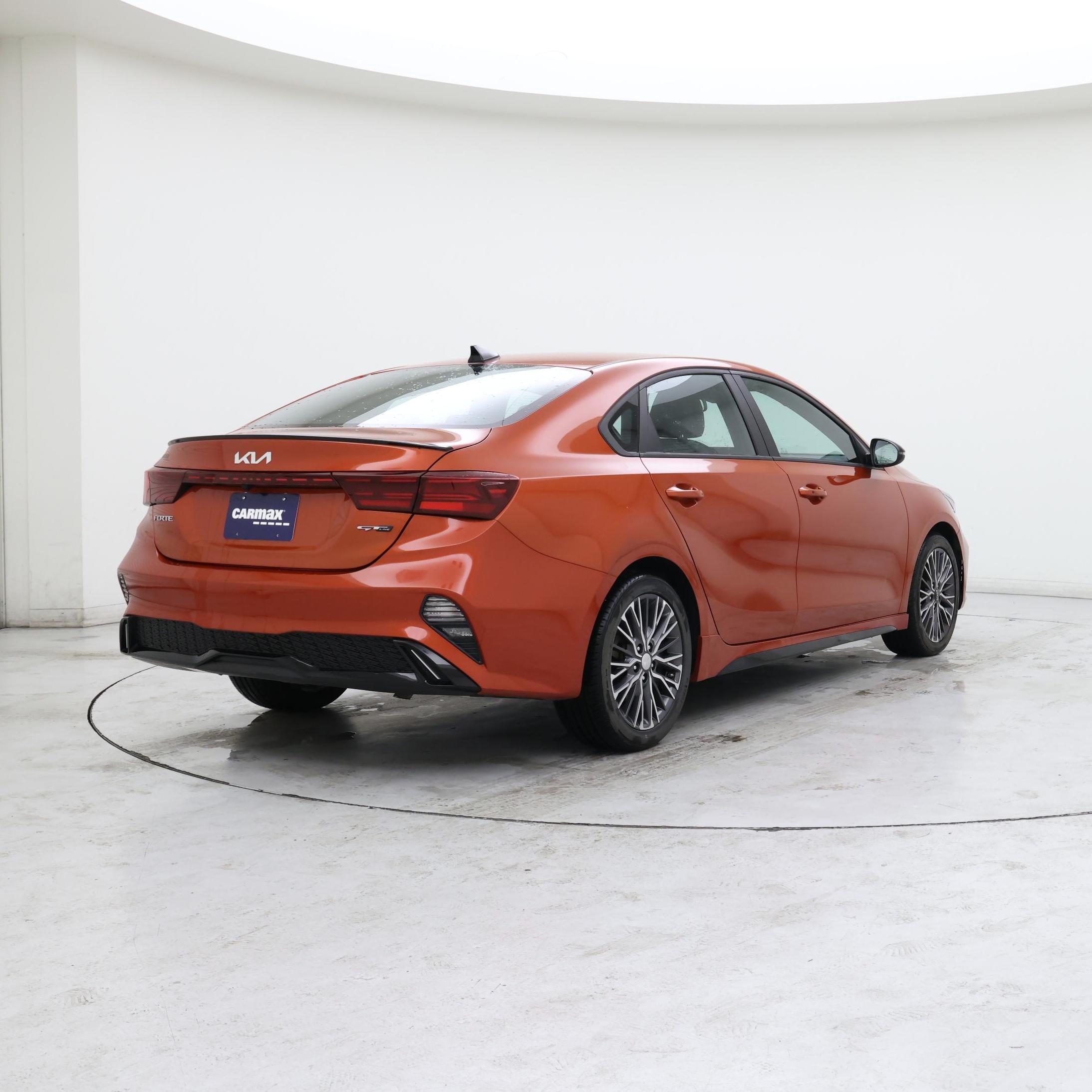 Thumbnail: 2022 Kia Forte - 8