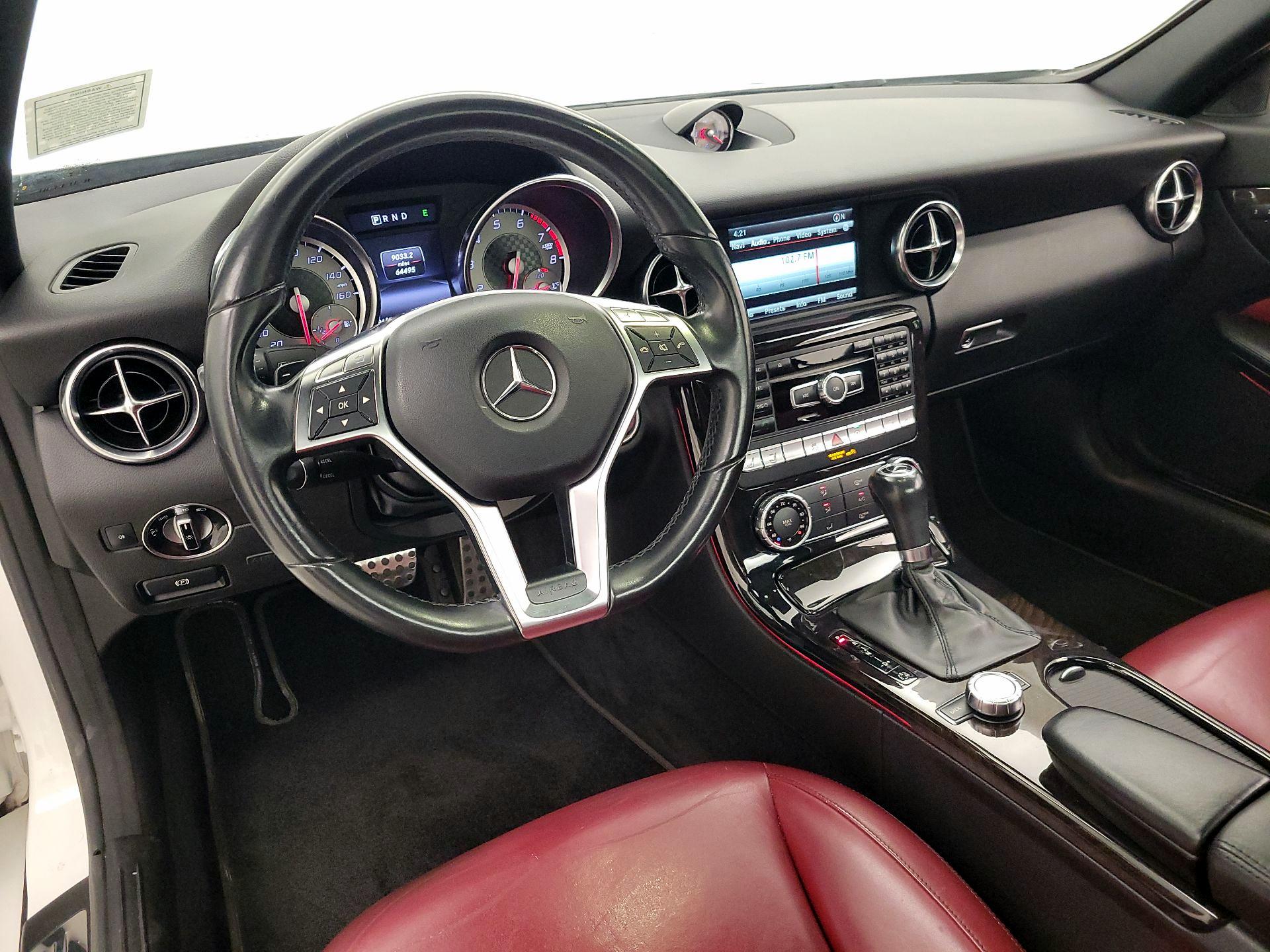 Thumbnail: 2015 Mercedes-Benz SLK - 9