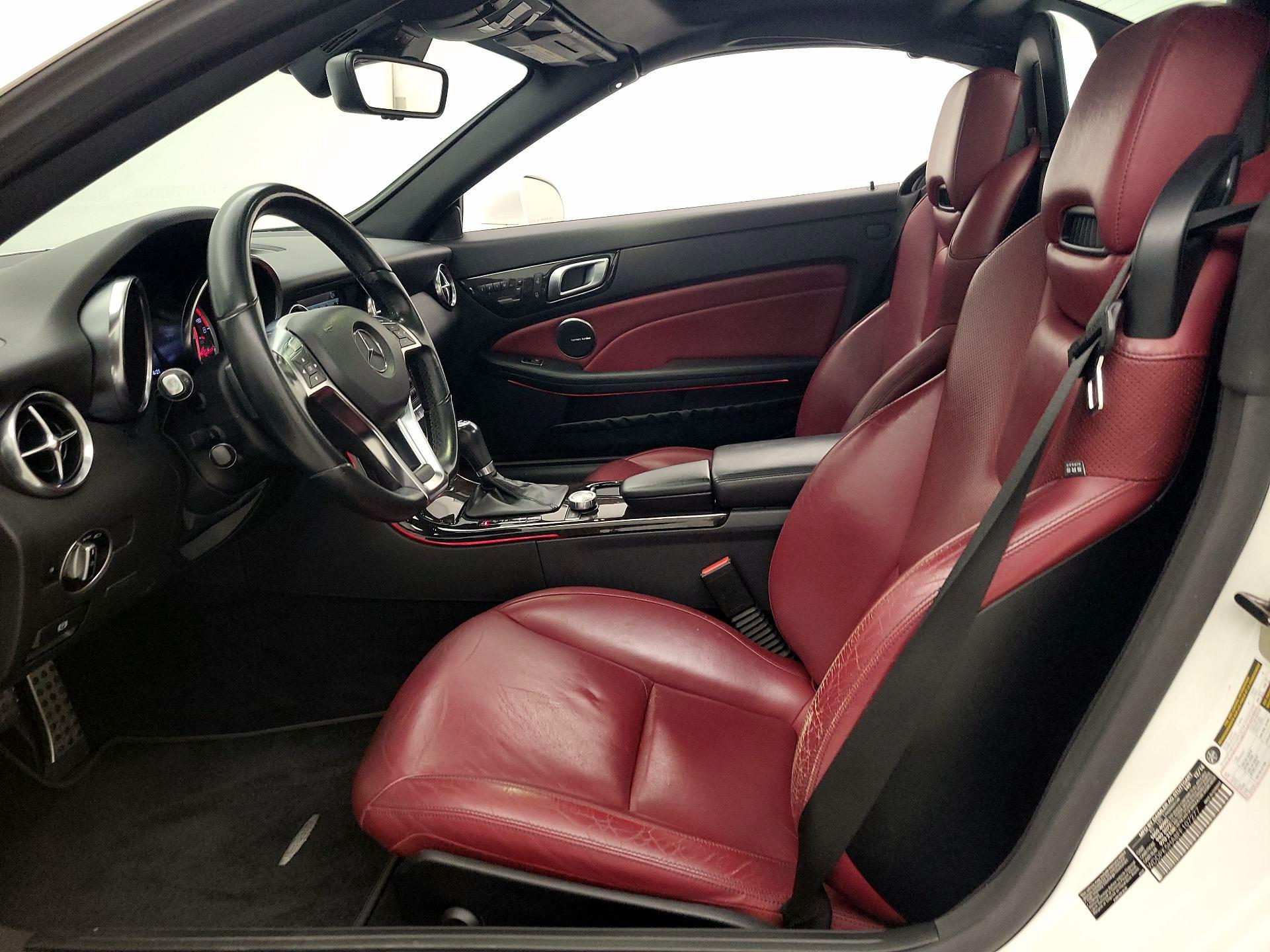 Thumbnail: 2015 Mercedes-Benz SLK - 11