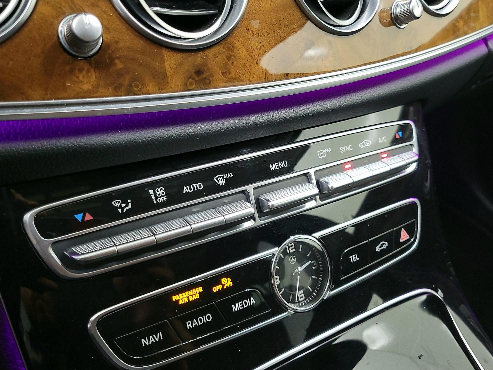 2018 Mercedes-Benz E-Class E300 - Photo 18