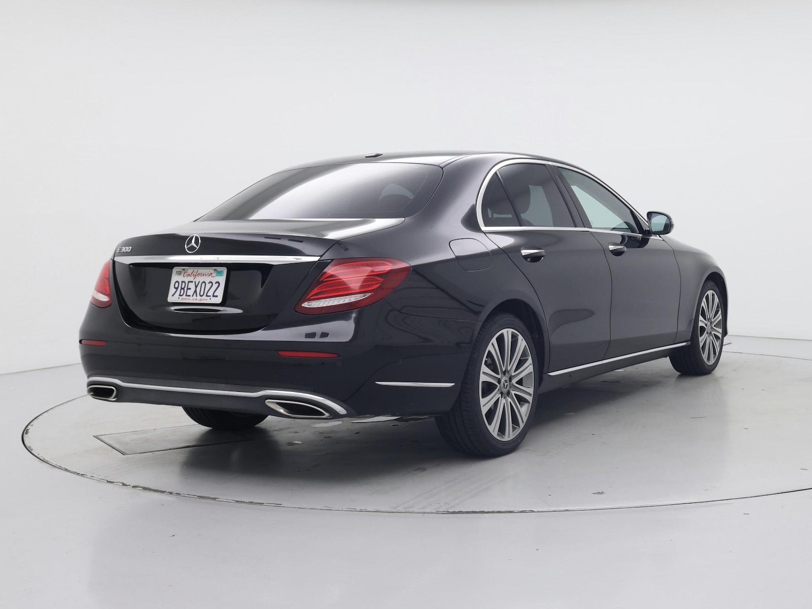 2018 Mercedes-Benz E-Class E300 - Photo 9