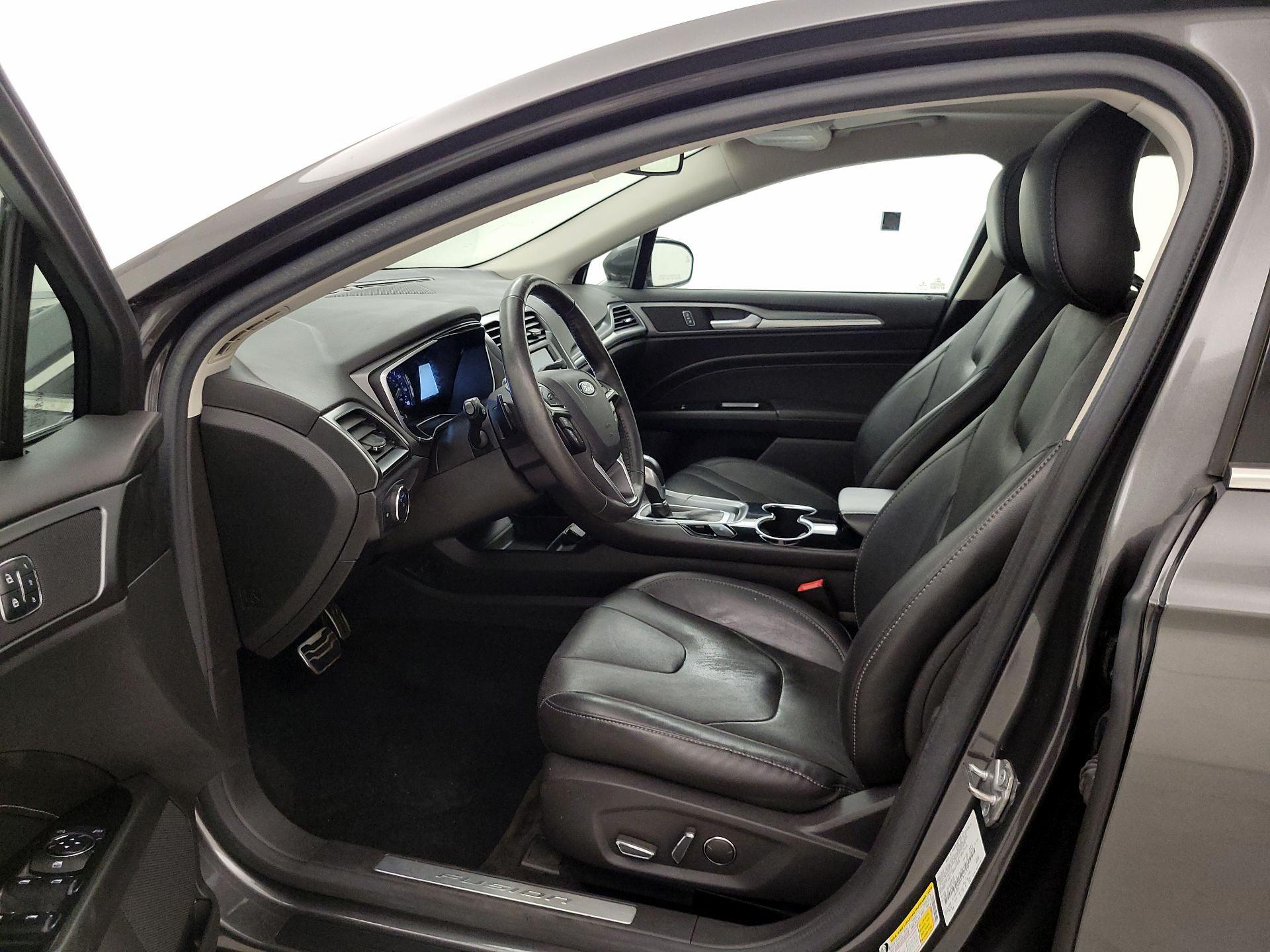 Thumbnail: 2015 Ford Fusion - 11