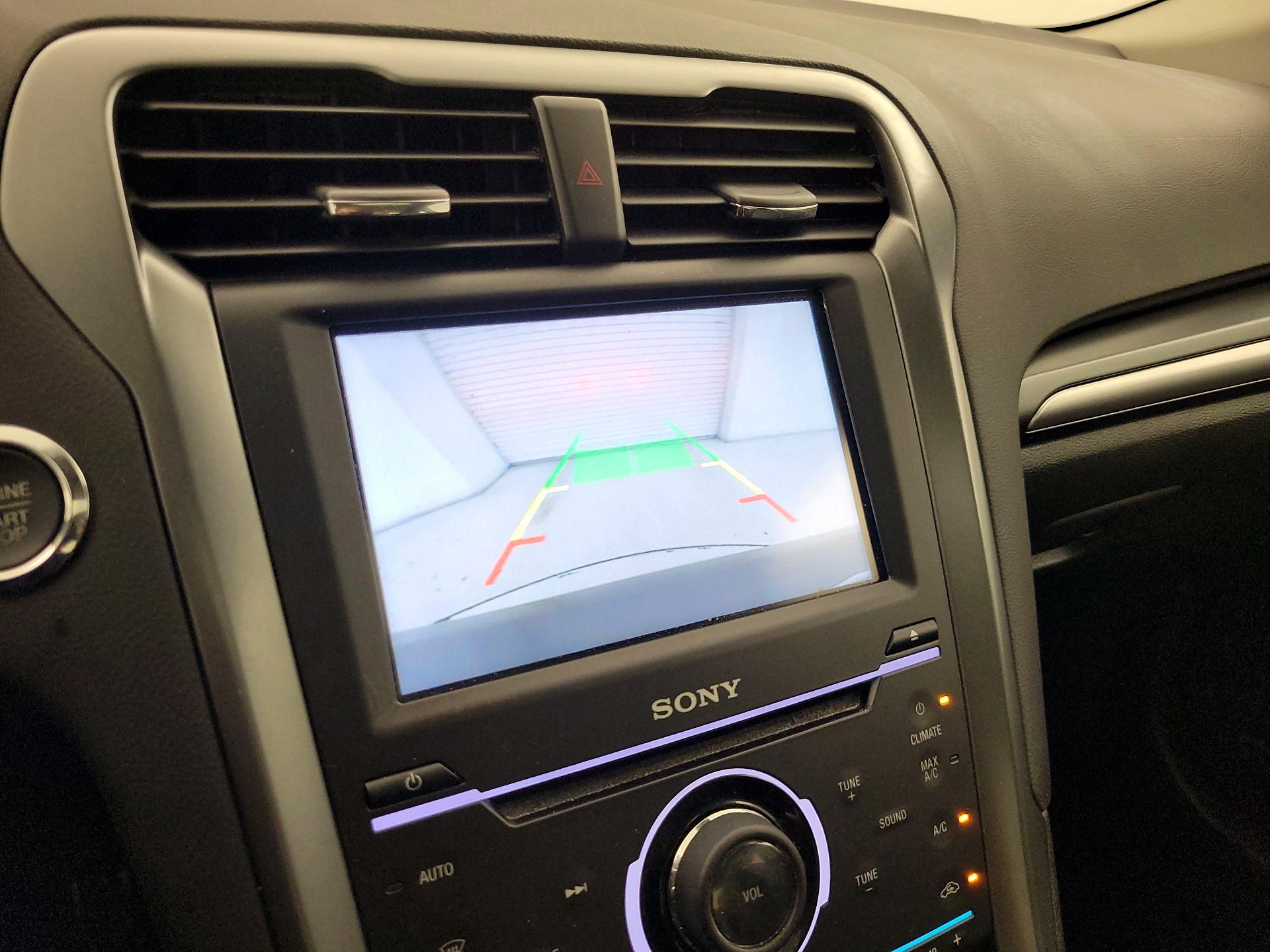 Thumbnail: 2015 Ford Fusion - 14