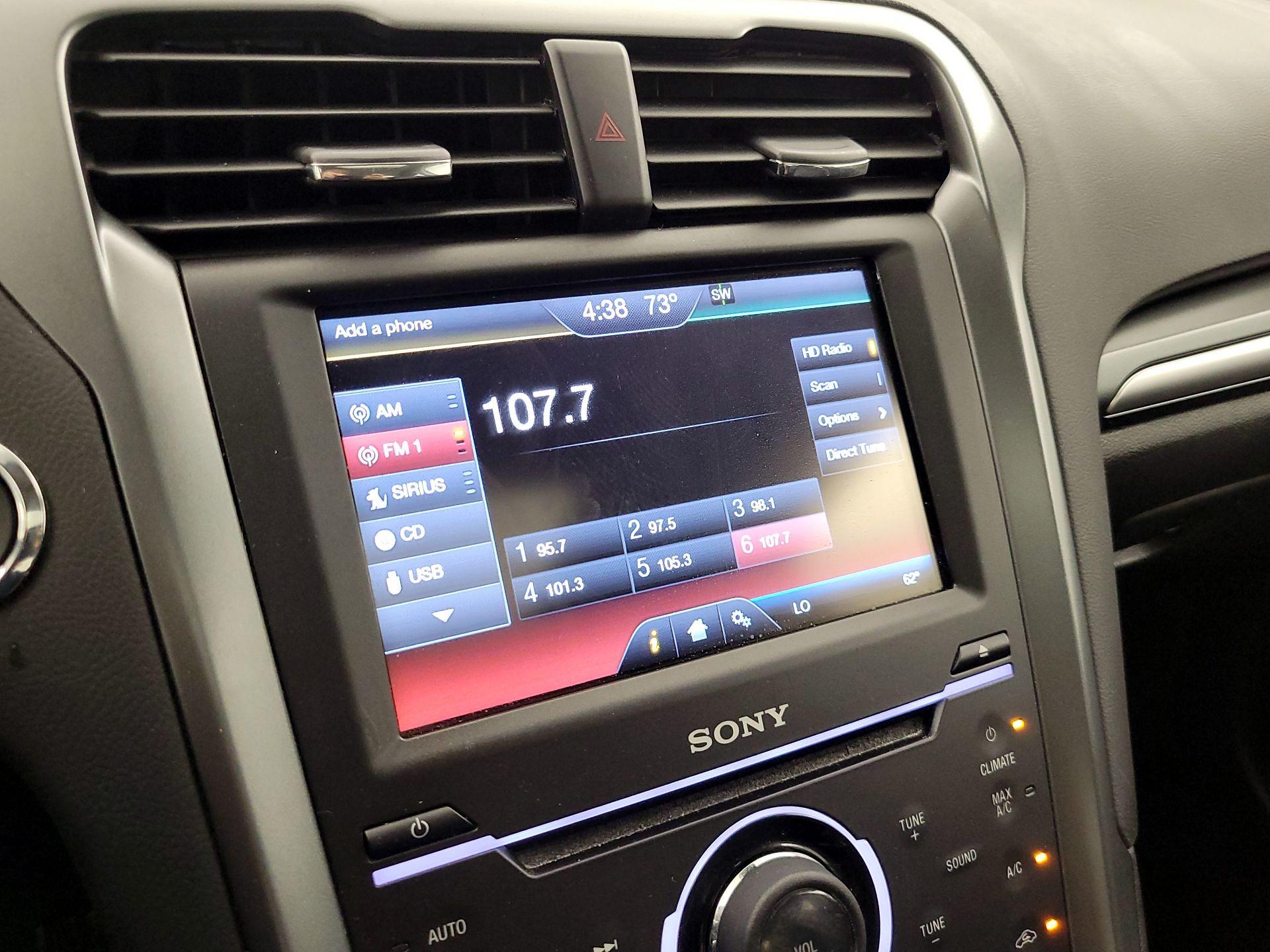 Thumbnail: 2015 Ford Fusion - 15