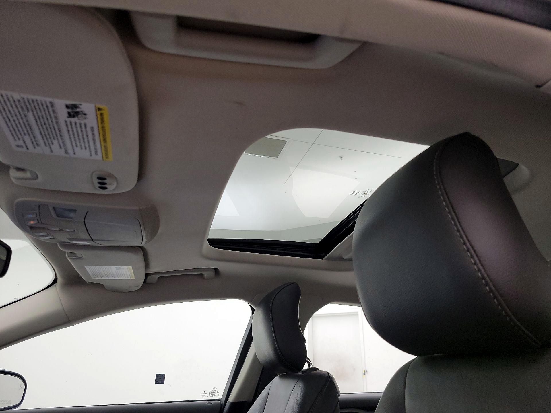 Thumbnail: 2015 Ford Fusion - 19
