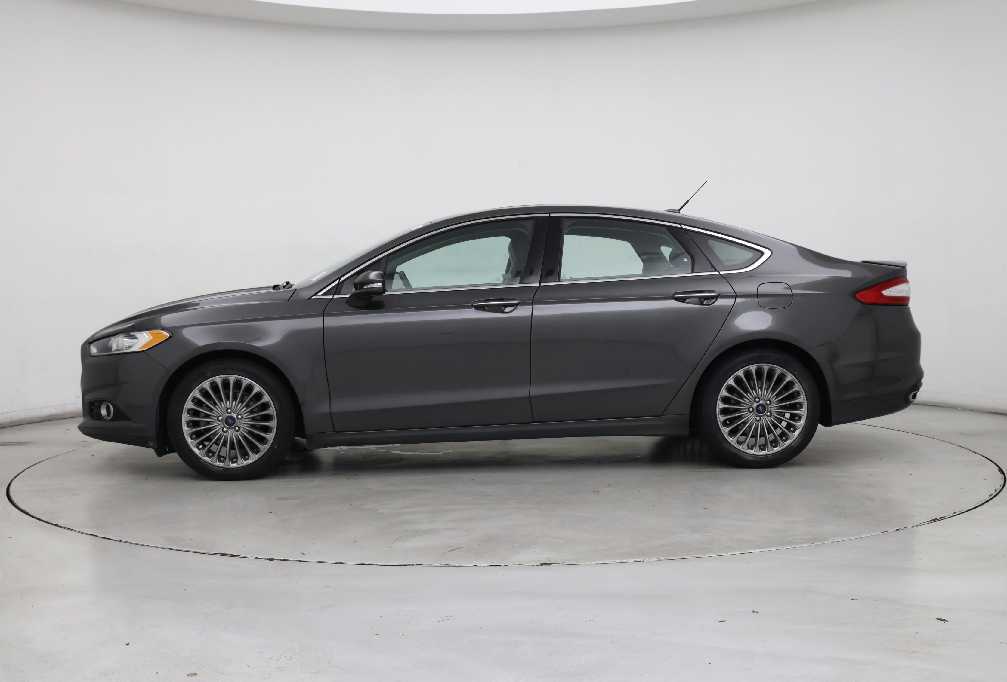 Thumbnail: 2015 Ford Fusion - 3