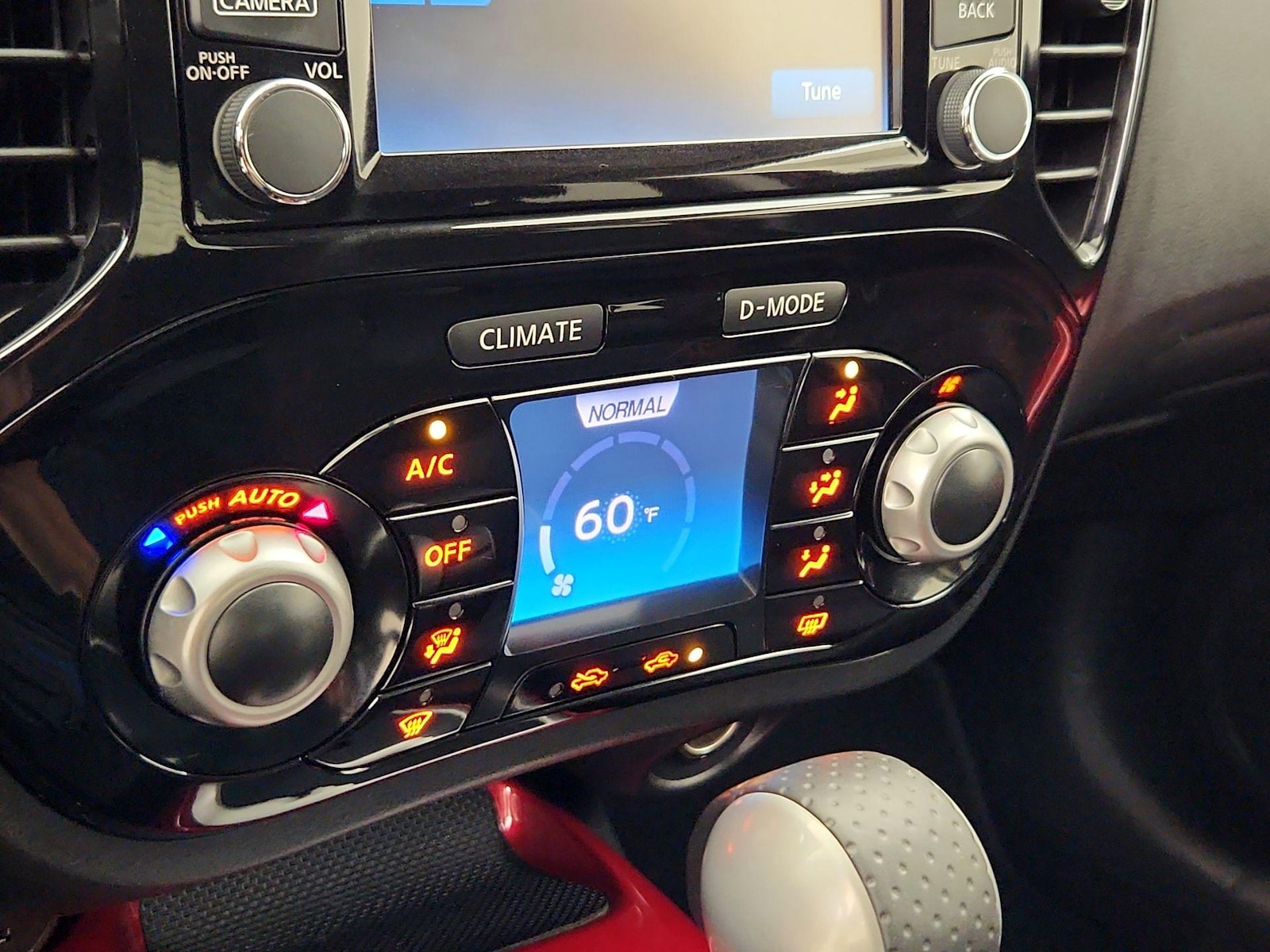 2015 Nissan JUKE SV - Photo 18