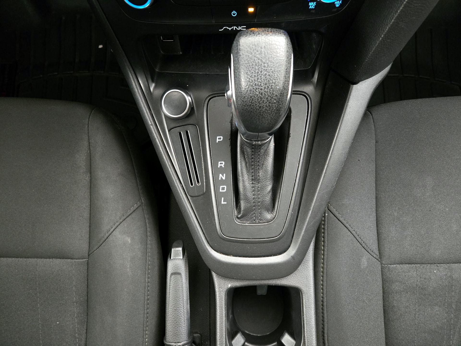 Thumbnail: 2017 Ford Focus - 17