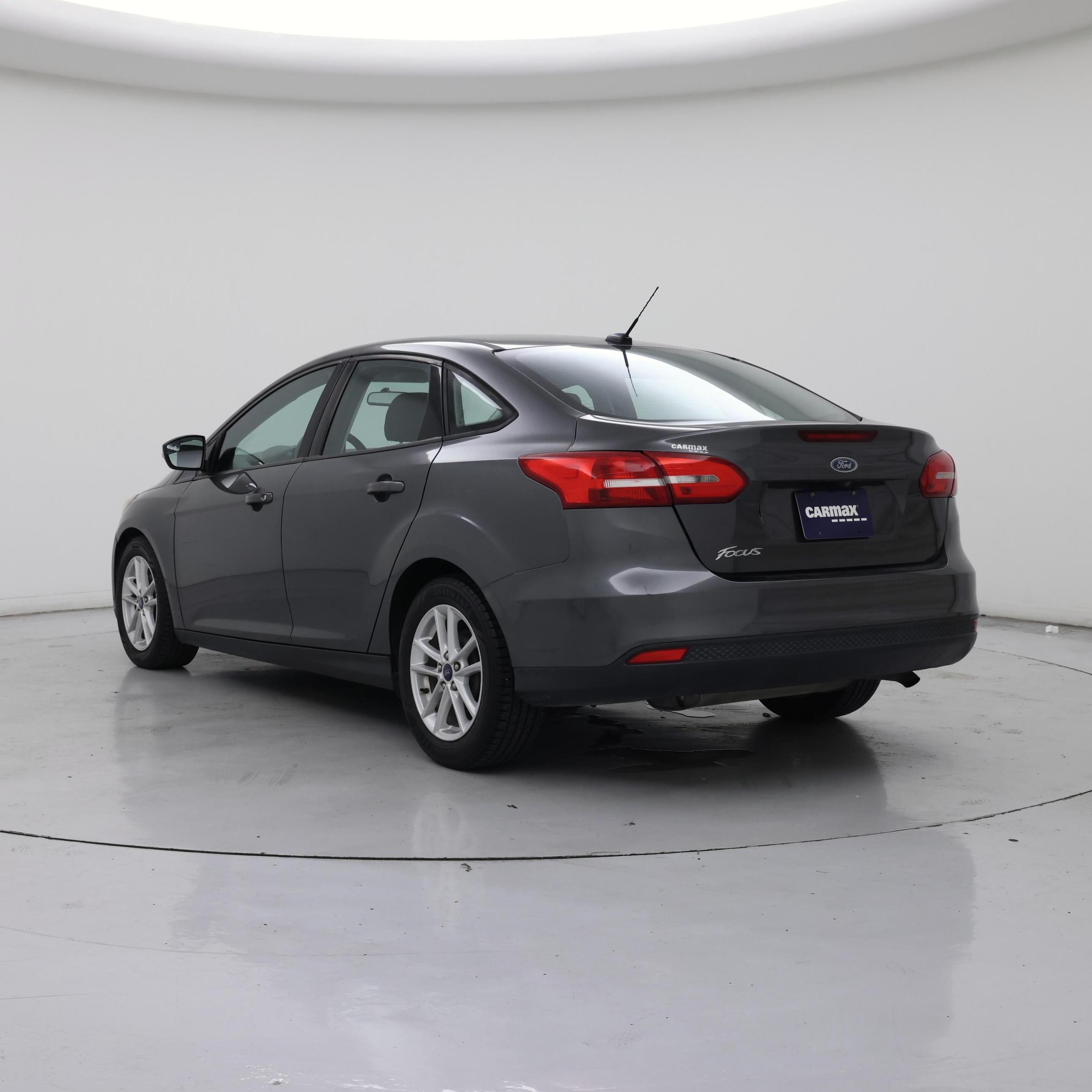 Thumbnail: 2017 Ford Focus - 2