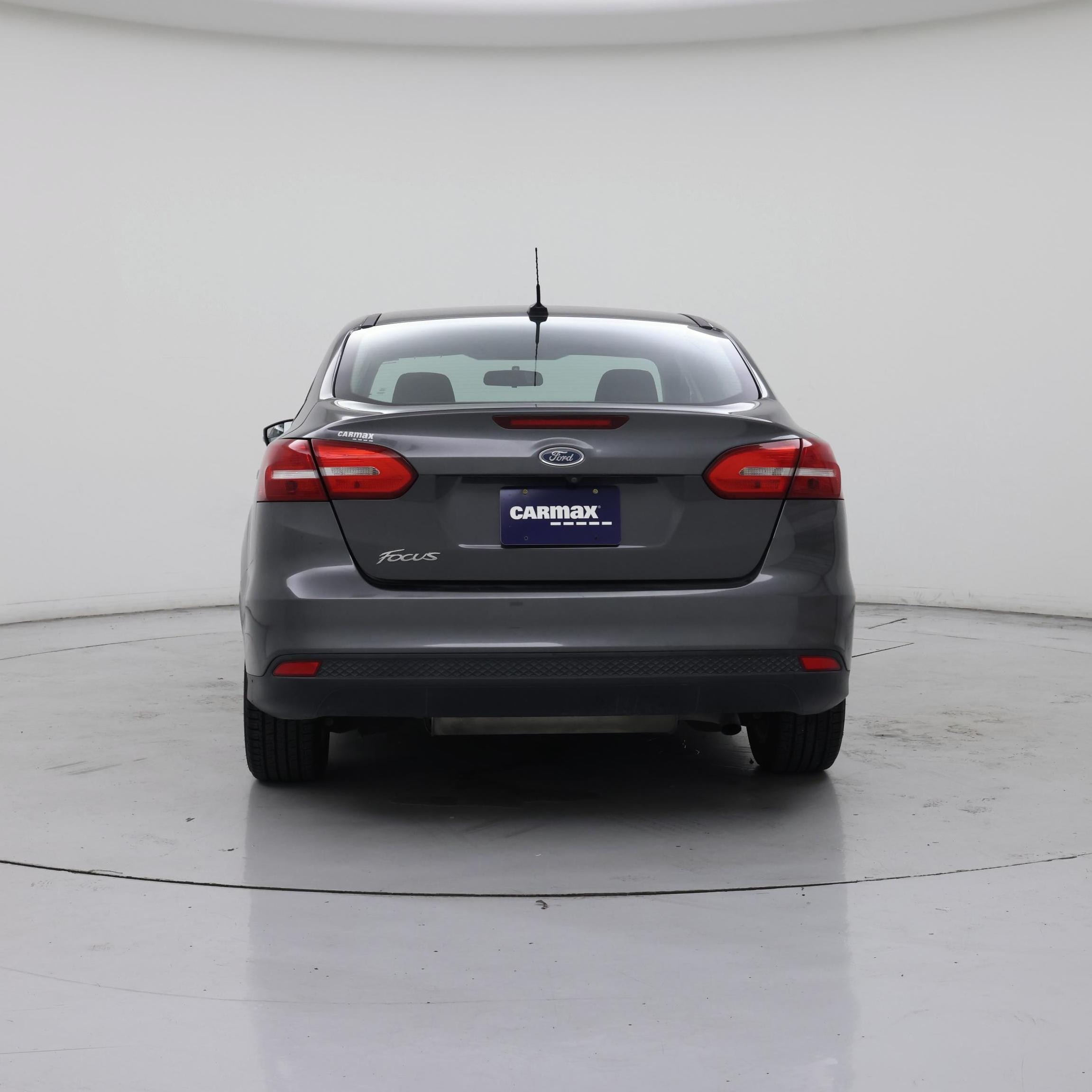 Thumbnail: 2017 Ford Focus - 6