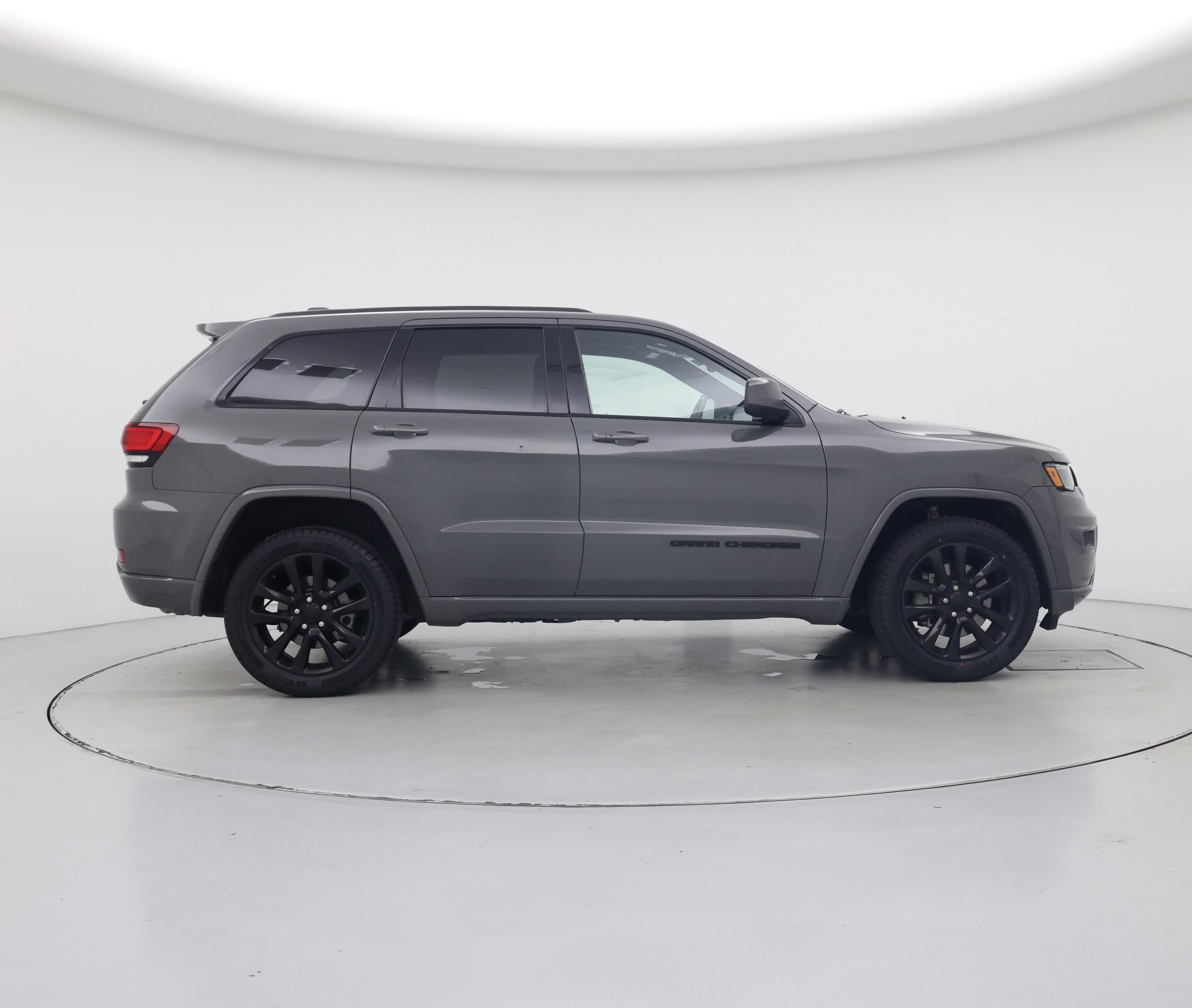 Thumbnail: 2021 Jeep Grand Cherokee - 7