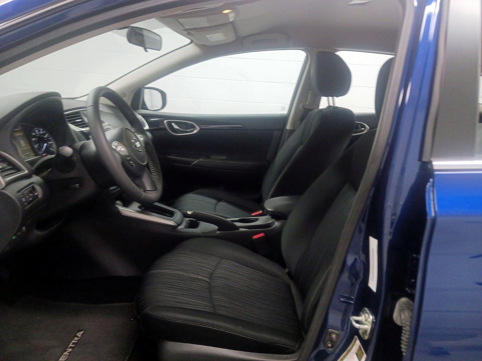 2017 Nissan Sentra SV - Photo 10