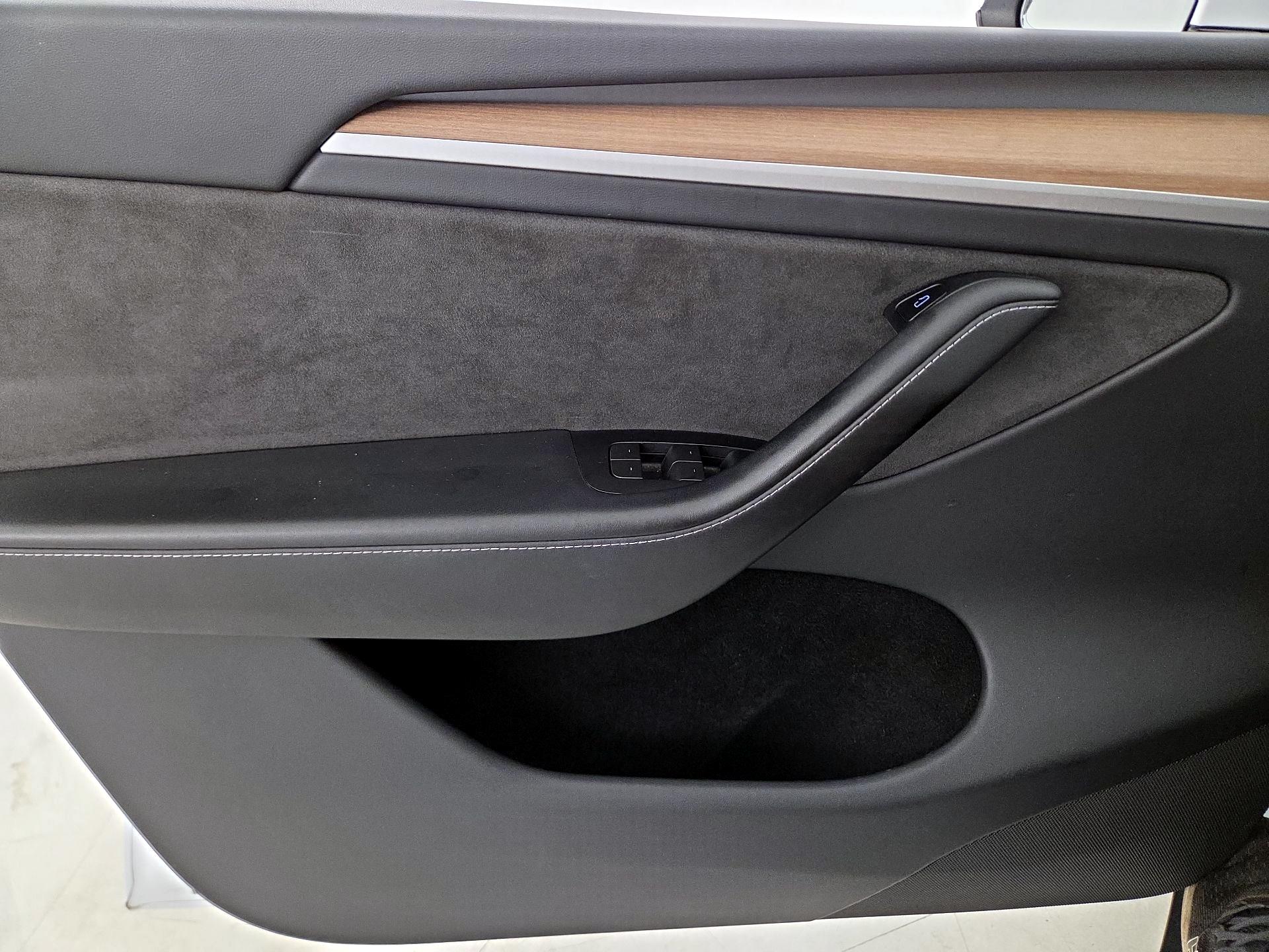 Thumbnail: 2023 Tesla Model Y - 12