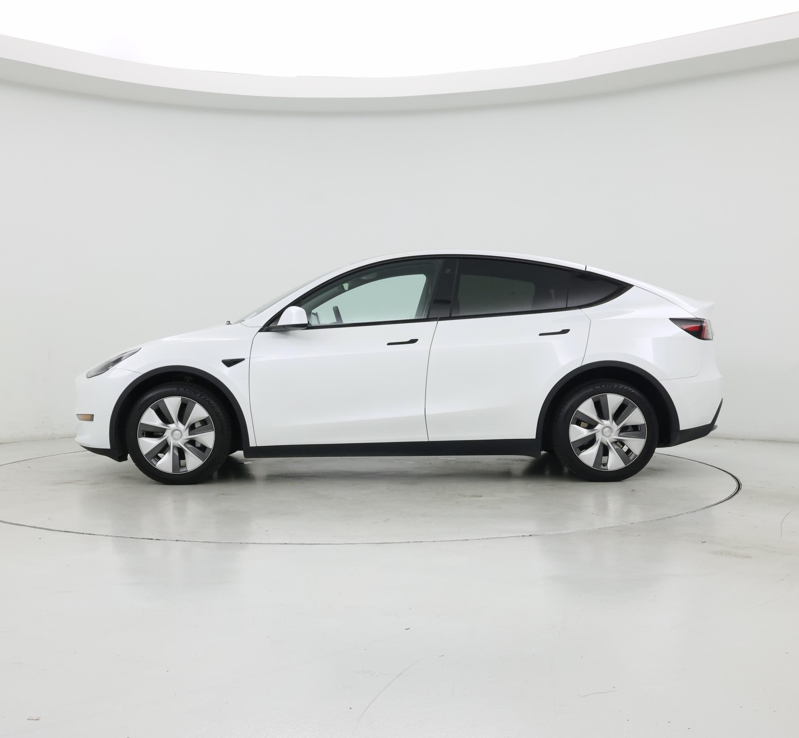 Thumbnail: 2023 Tesla Model Y - 3