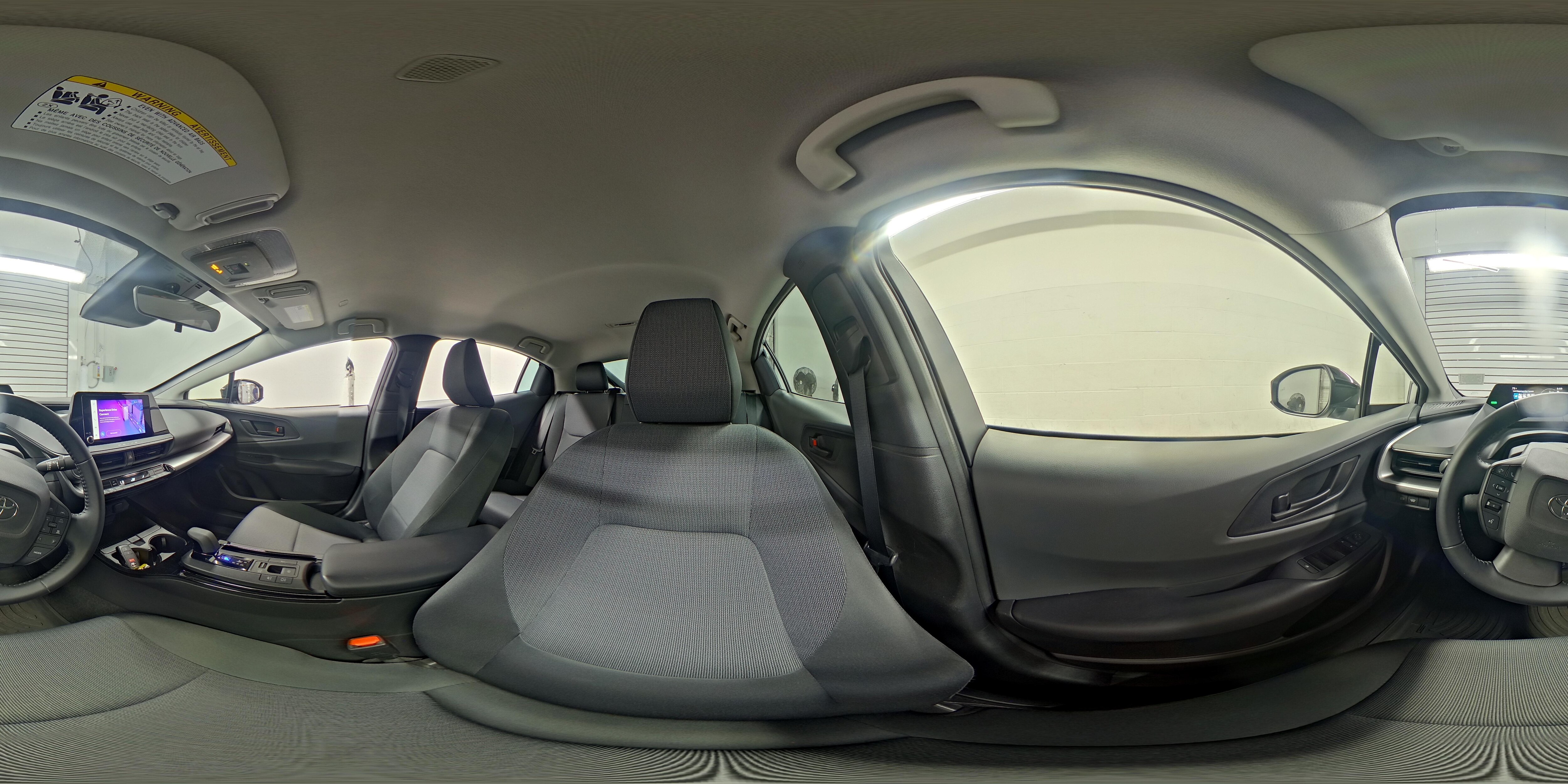 2023 Toyota Prius LE - Photo 24