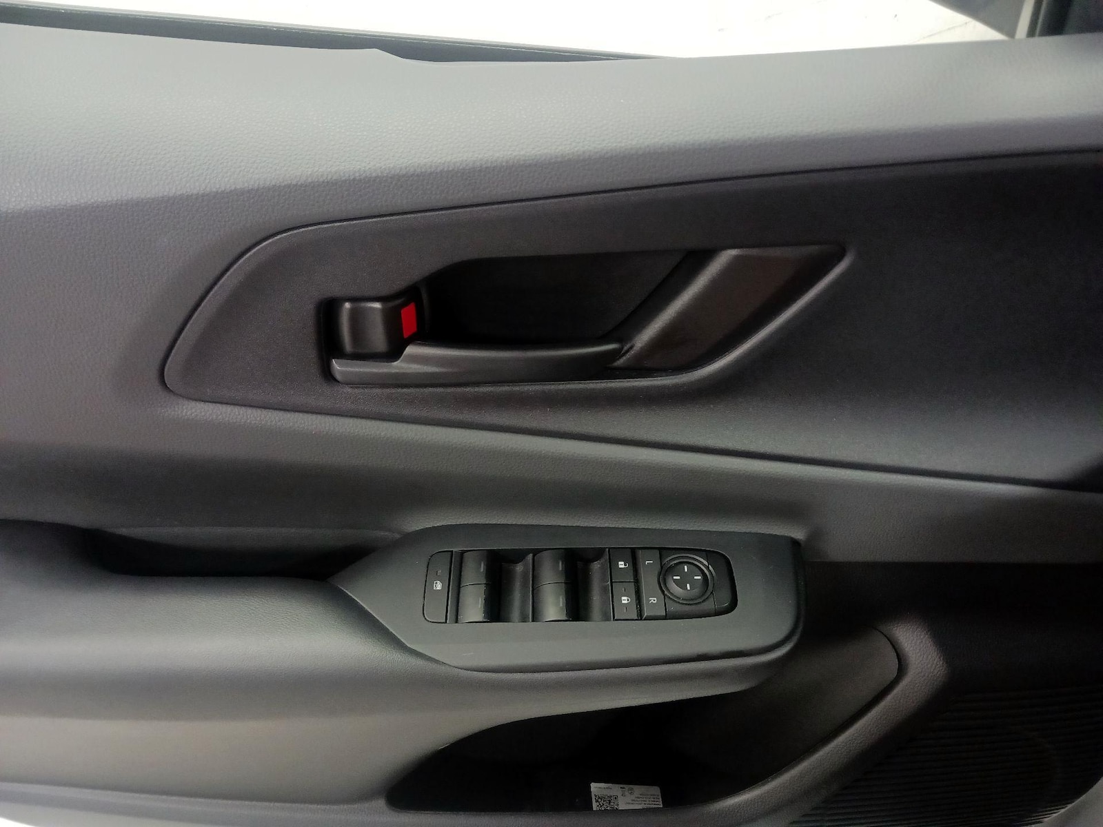2023 Toyota Prius LE - Photo 11