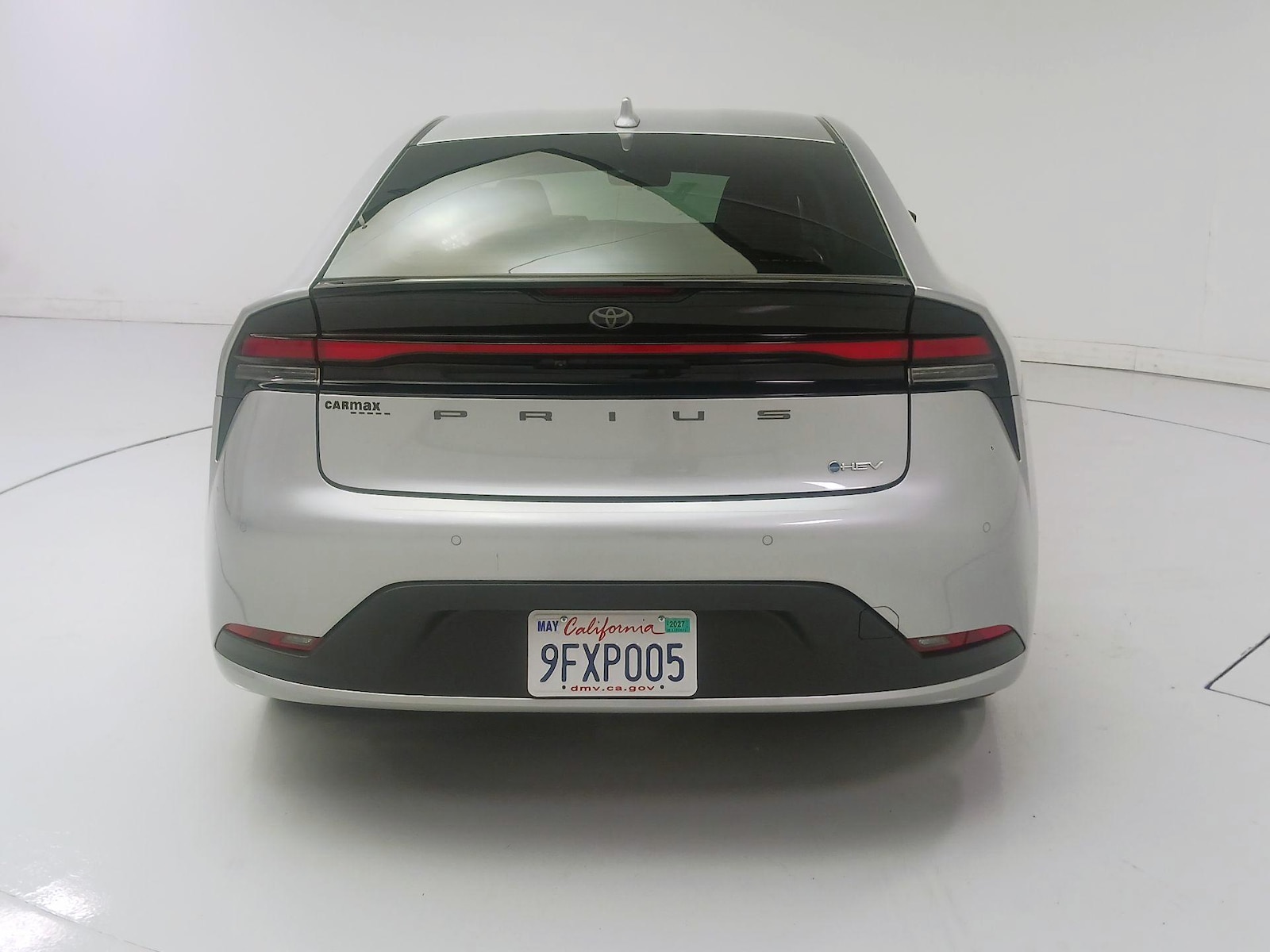 2023 Toyota Prius LE - Photo 6