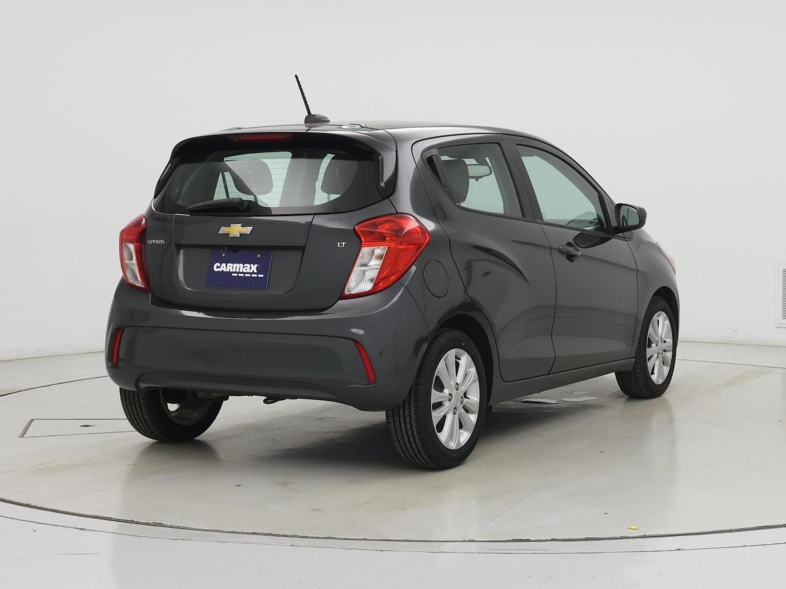 2018 Chevrolet Spark 1LT - Photo 9