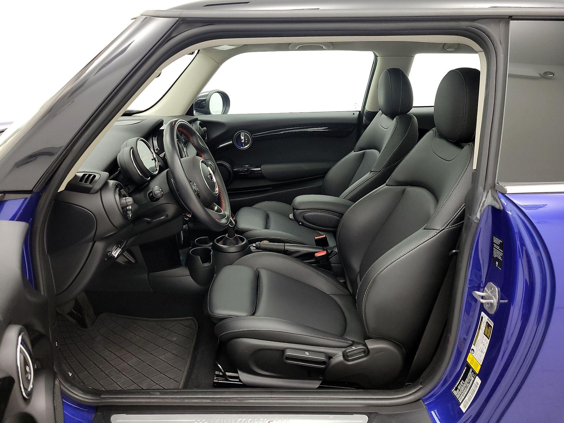 Thumbnail: 2021 MINI Cooper Hardtop - 11