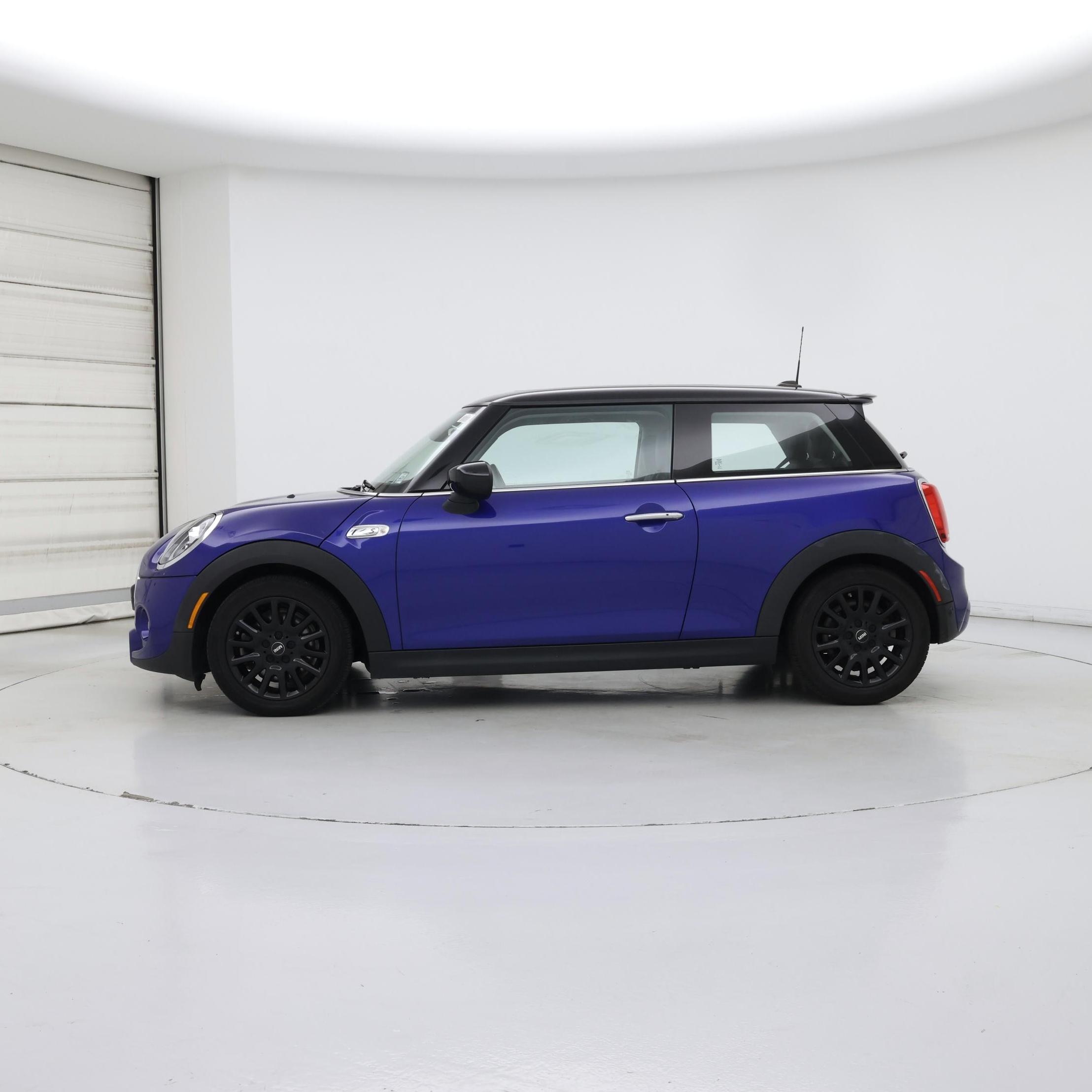 Thumbnail: 2021 MINI Cooper Hardtop - 3