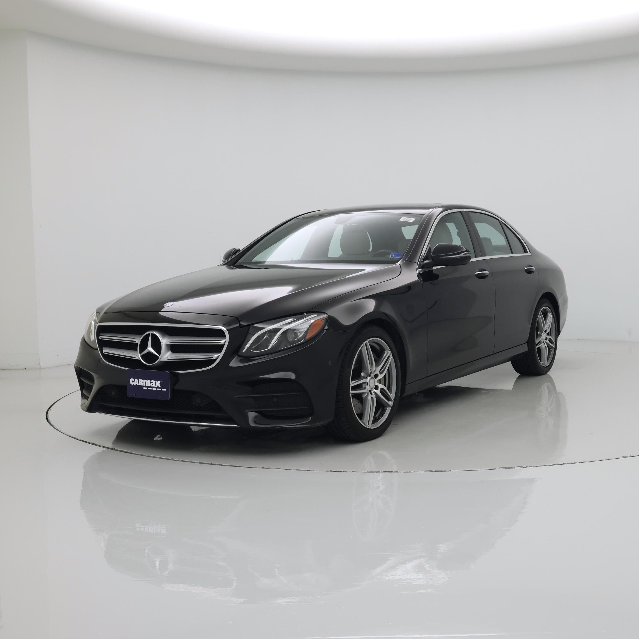 Thumbnail: 2017 Mercedes-Benz E-Class - 4