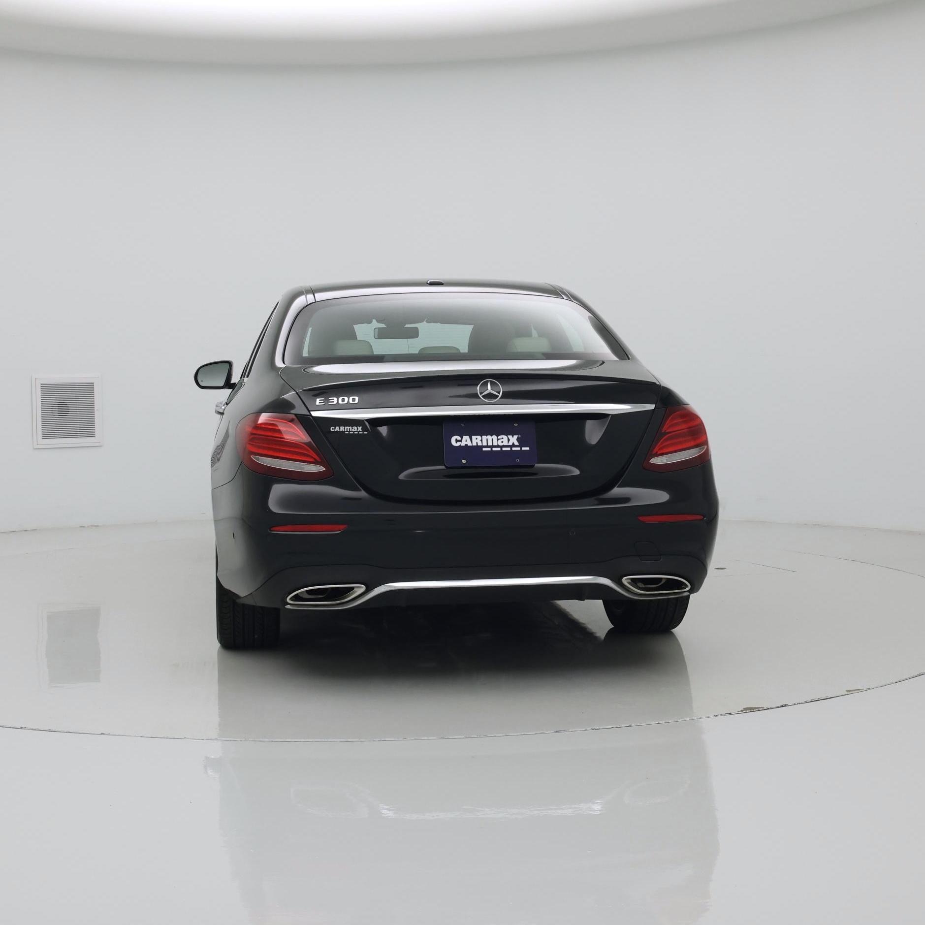 Thumbnail: 2017 Mercedes-Benz E-Class - 6