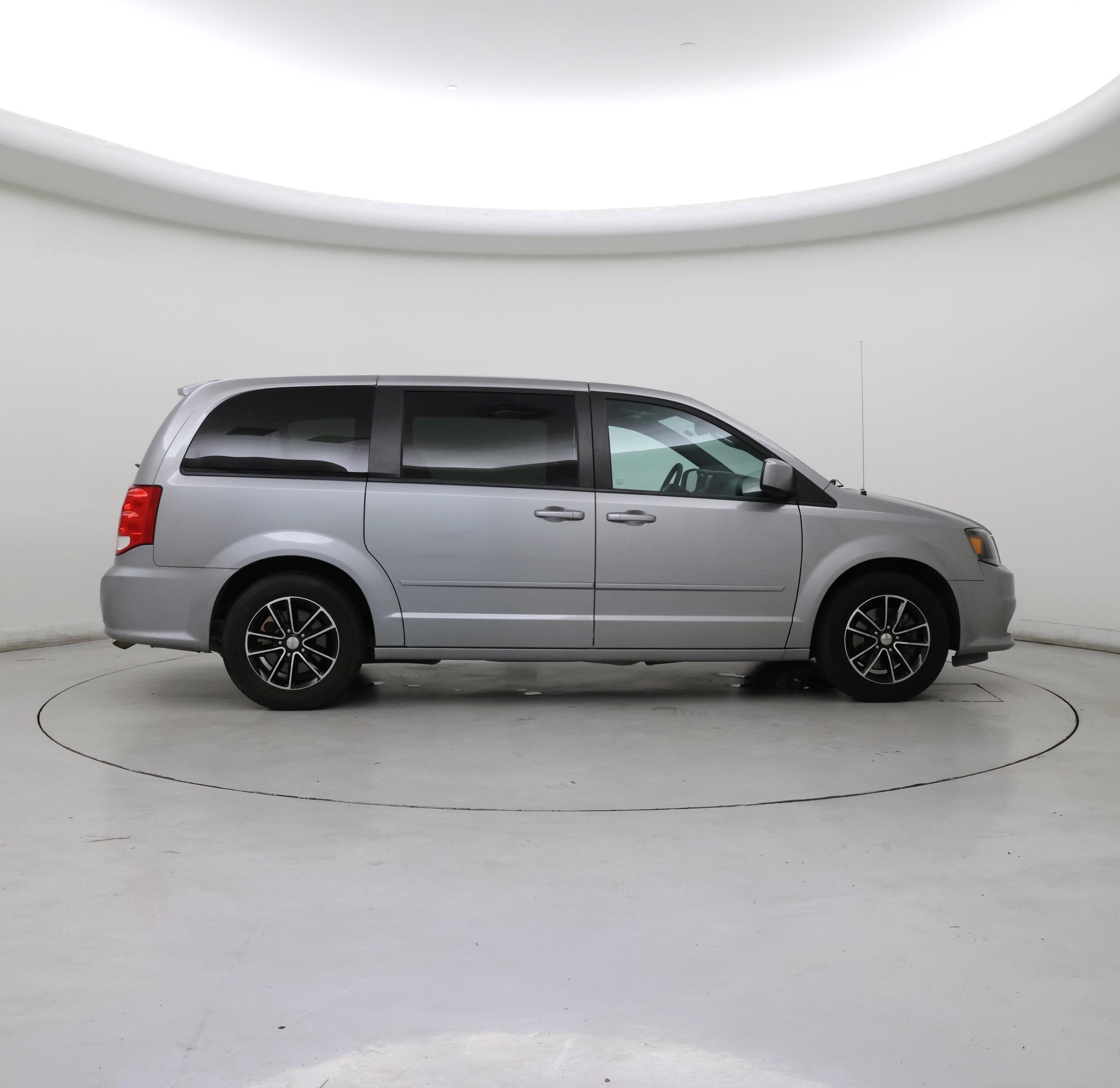 Thumbnail: 2016 Dodge Grand Caravan - 7