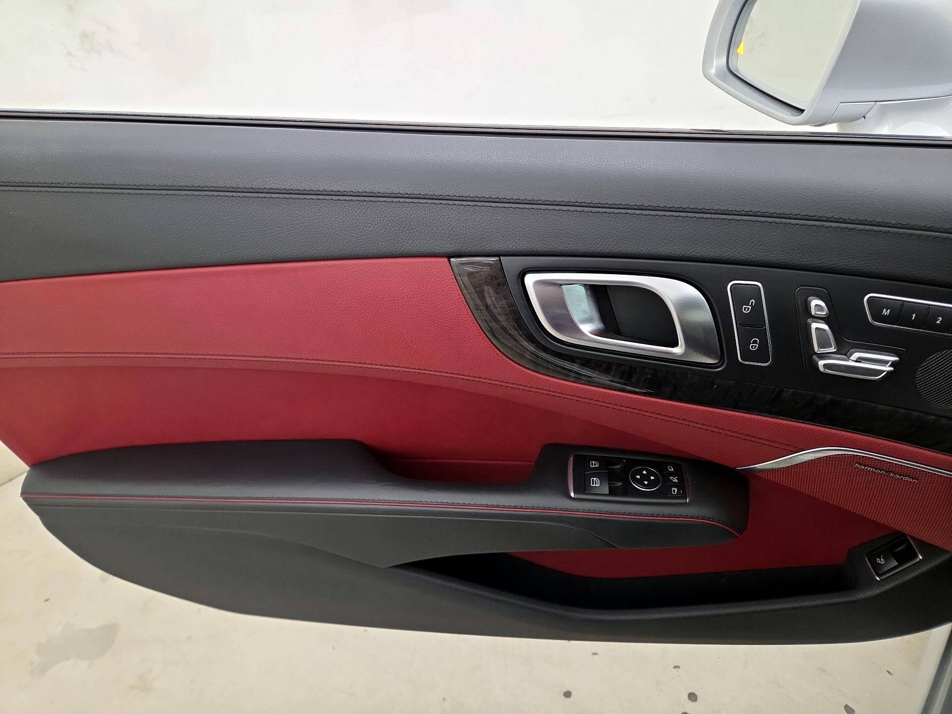 Thumbnail: 2015 Mercedes-Benz SL-Class - 12