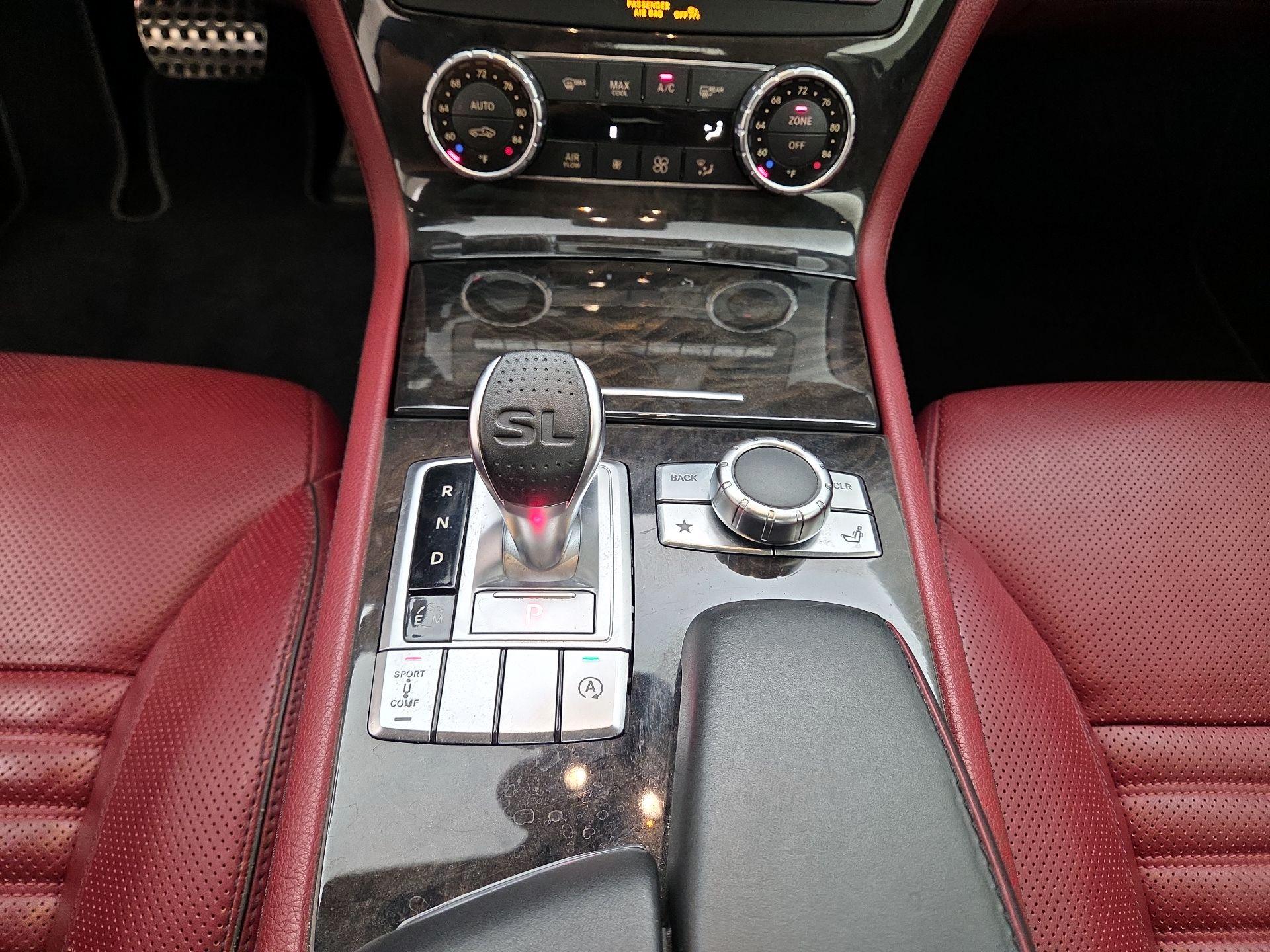 Thumbnail: 2015 Mercedes-Benz SL-Class - 18
