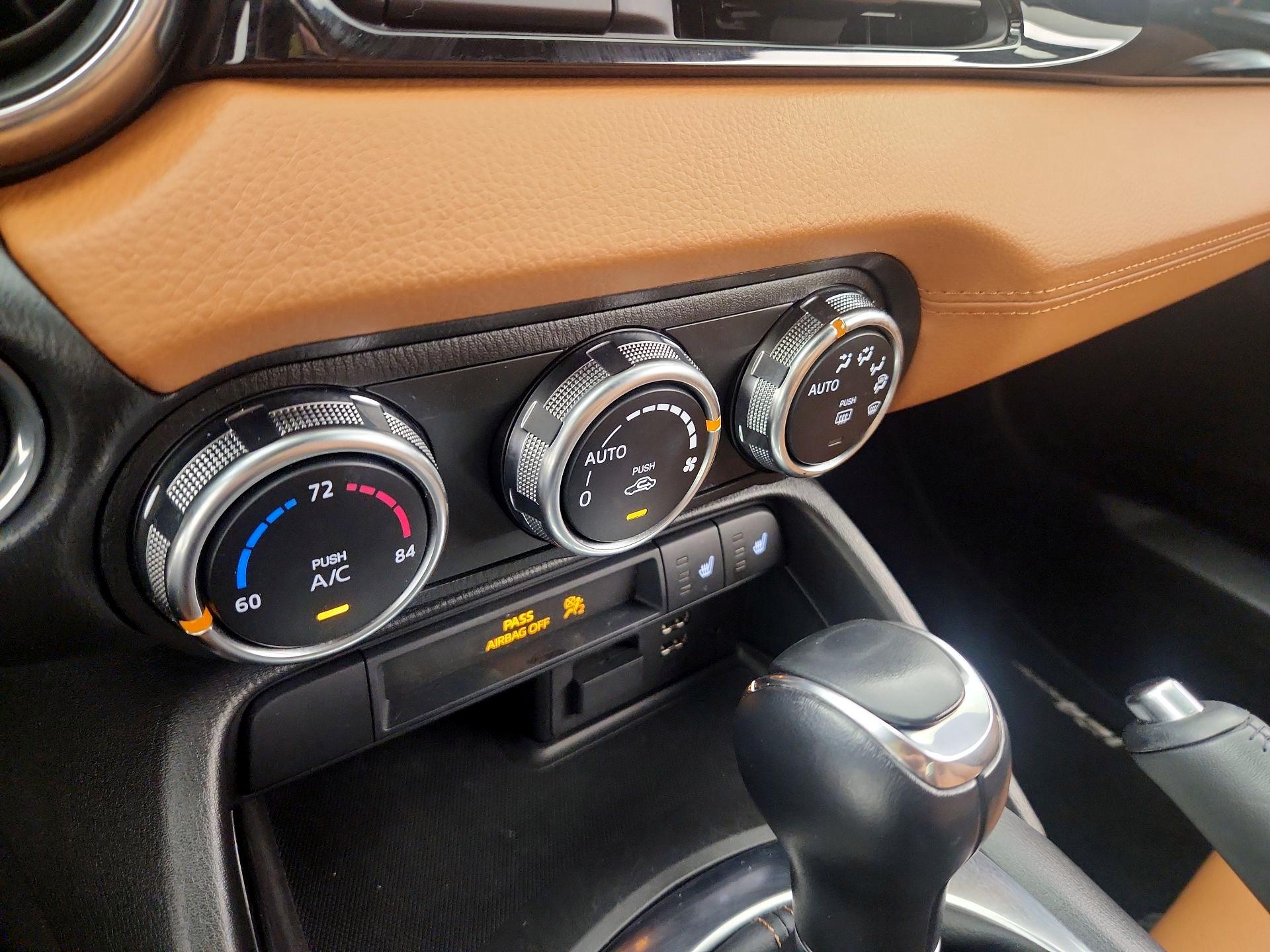 Thumbnail: 2020 Fiat 124 Spider - 17
