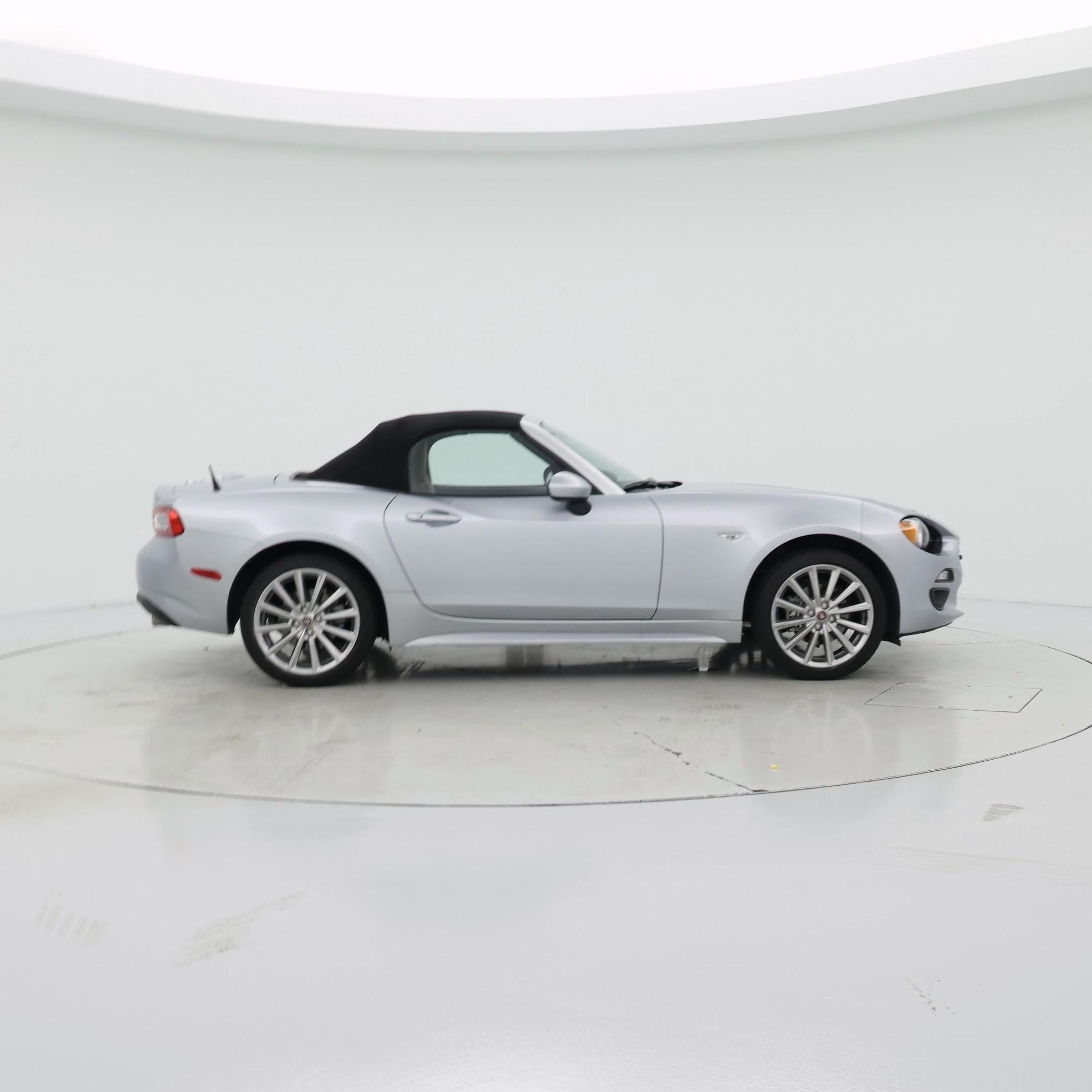 Thumbnail: 2020 Fiat 124 Spider - 7