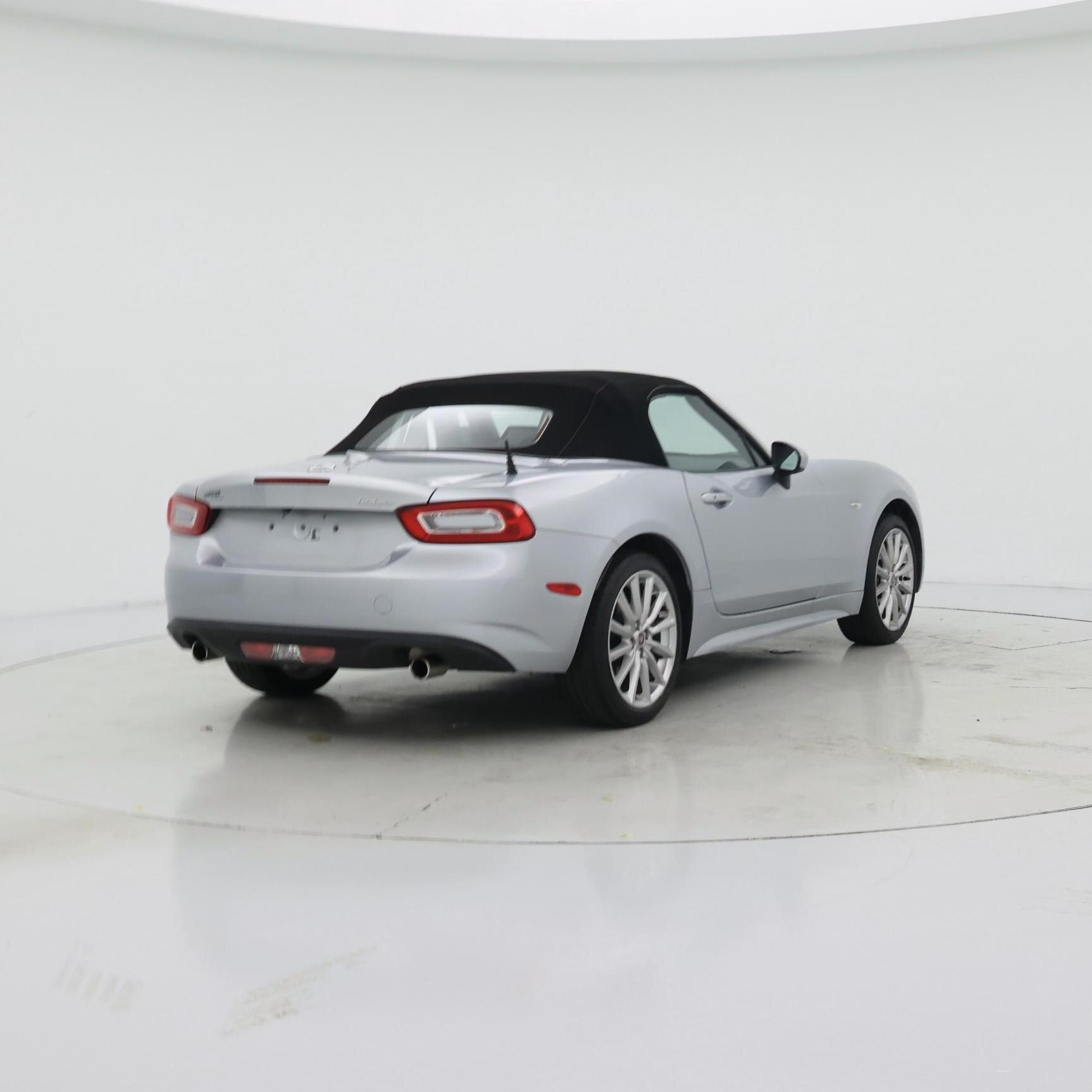 Thumbnail: 2020 Fiat 124 Spider - 8