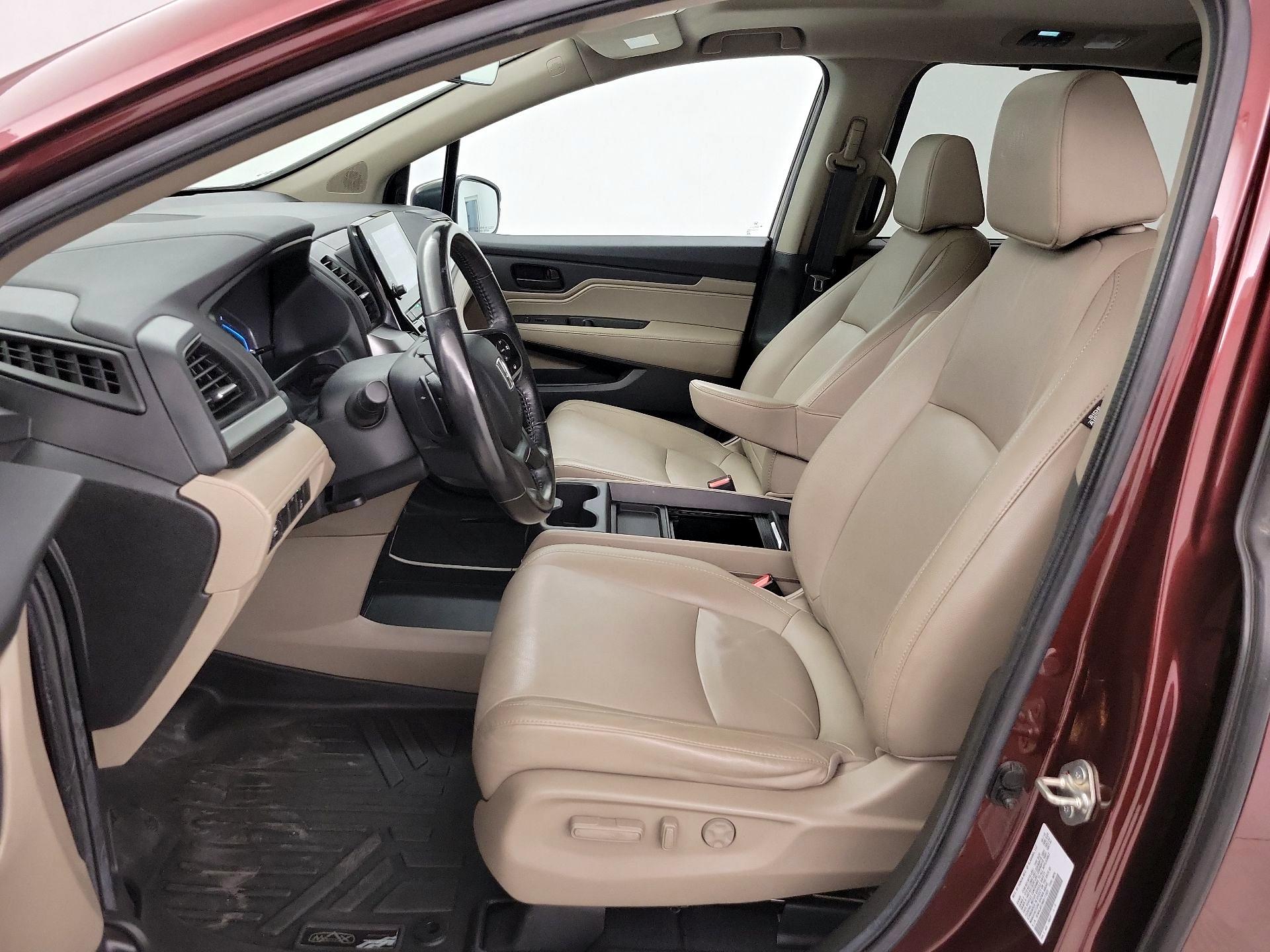 Thumbnail: 2019 Honda Odyssey - 11