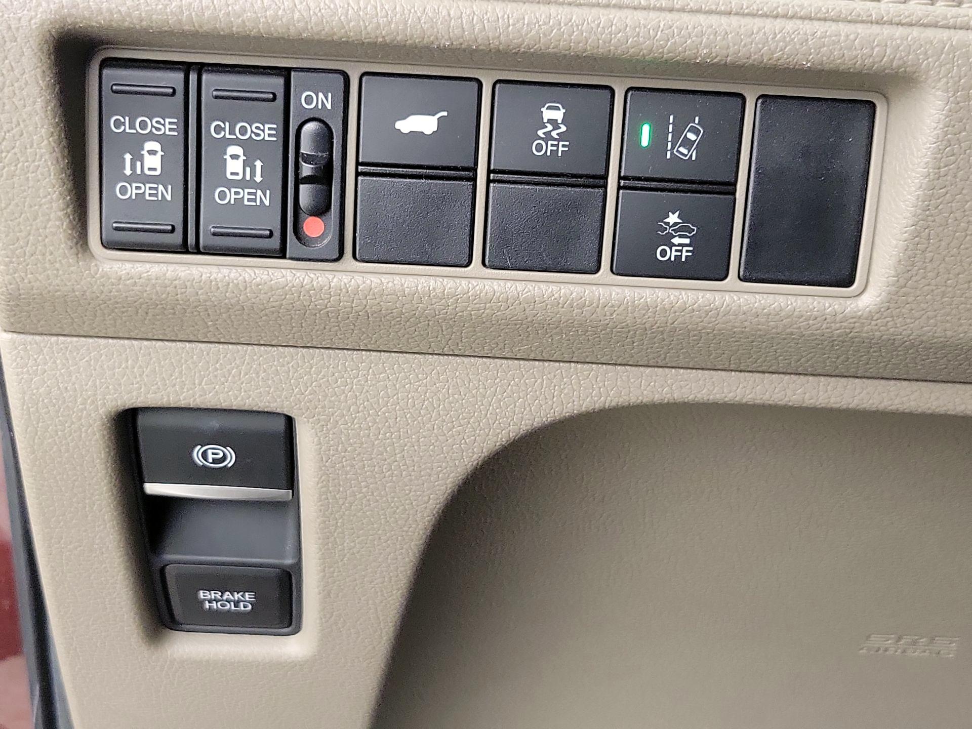 Thumbnail: 2019 Honda Odyssey - 13