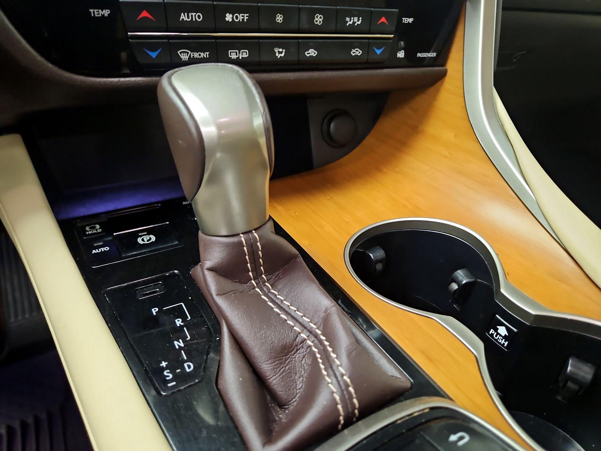 Thumbnail: 2016 Lexus RX - 17