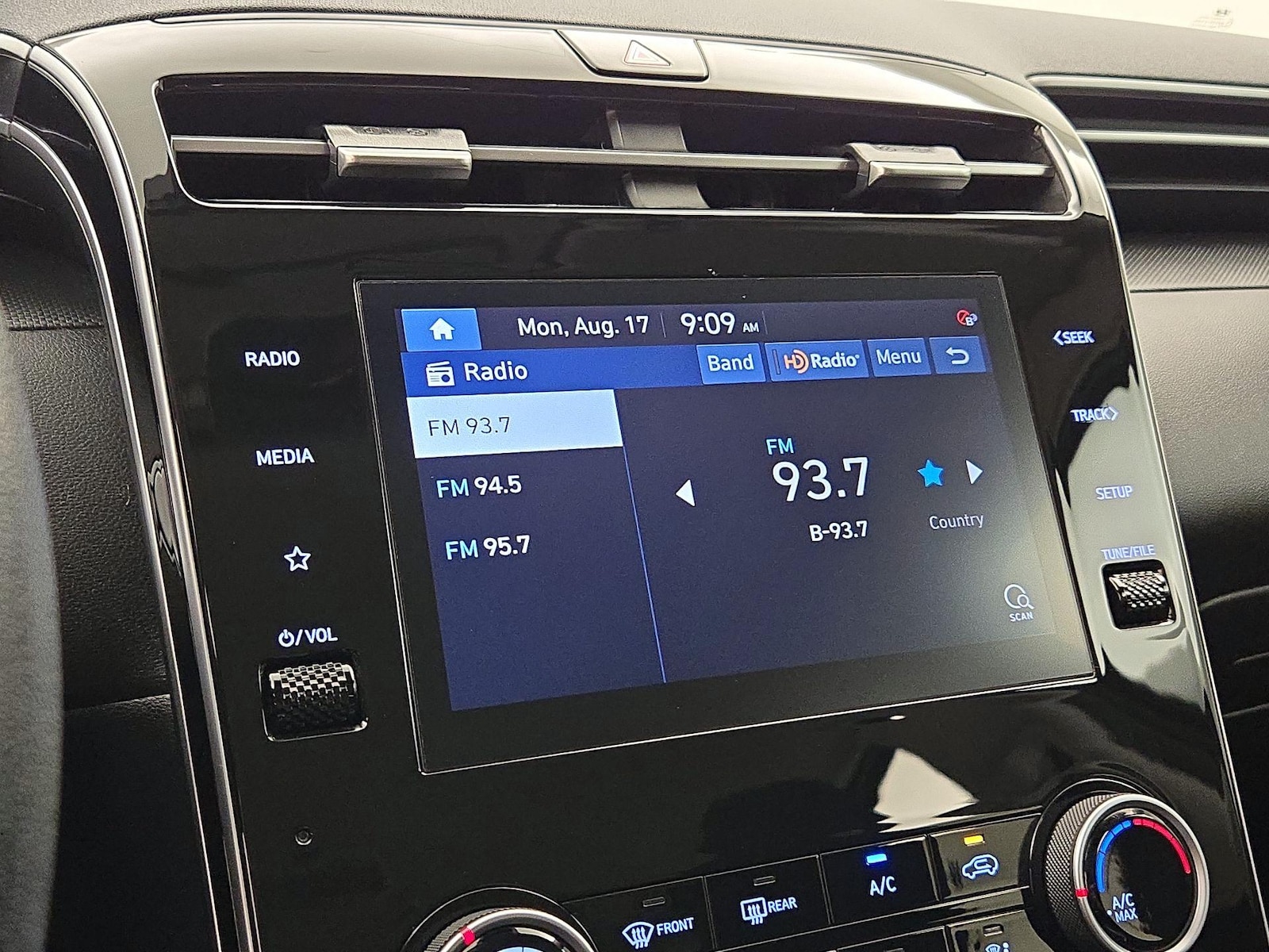 2022 Hyundai Tucson SEL - Photo 16
