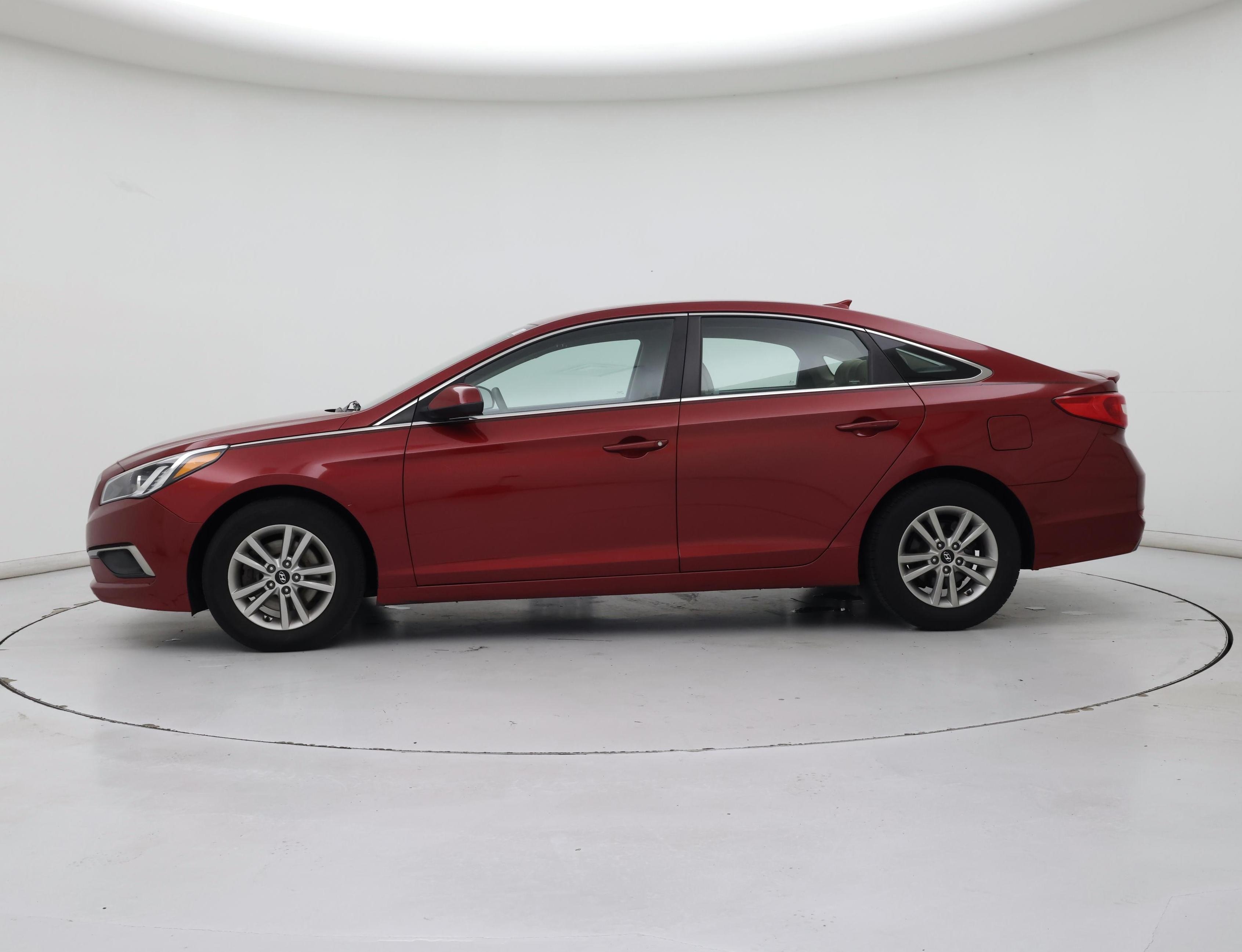 Thumbnail: 2016 Hyundai Sonata - 3