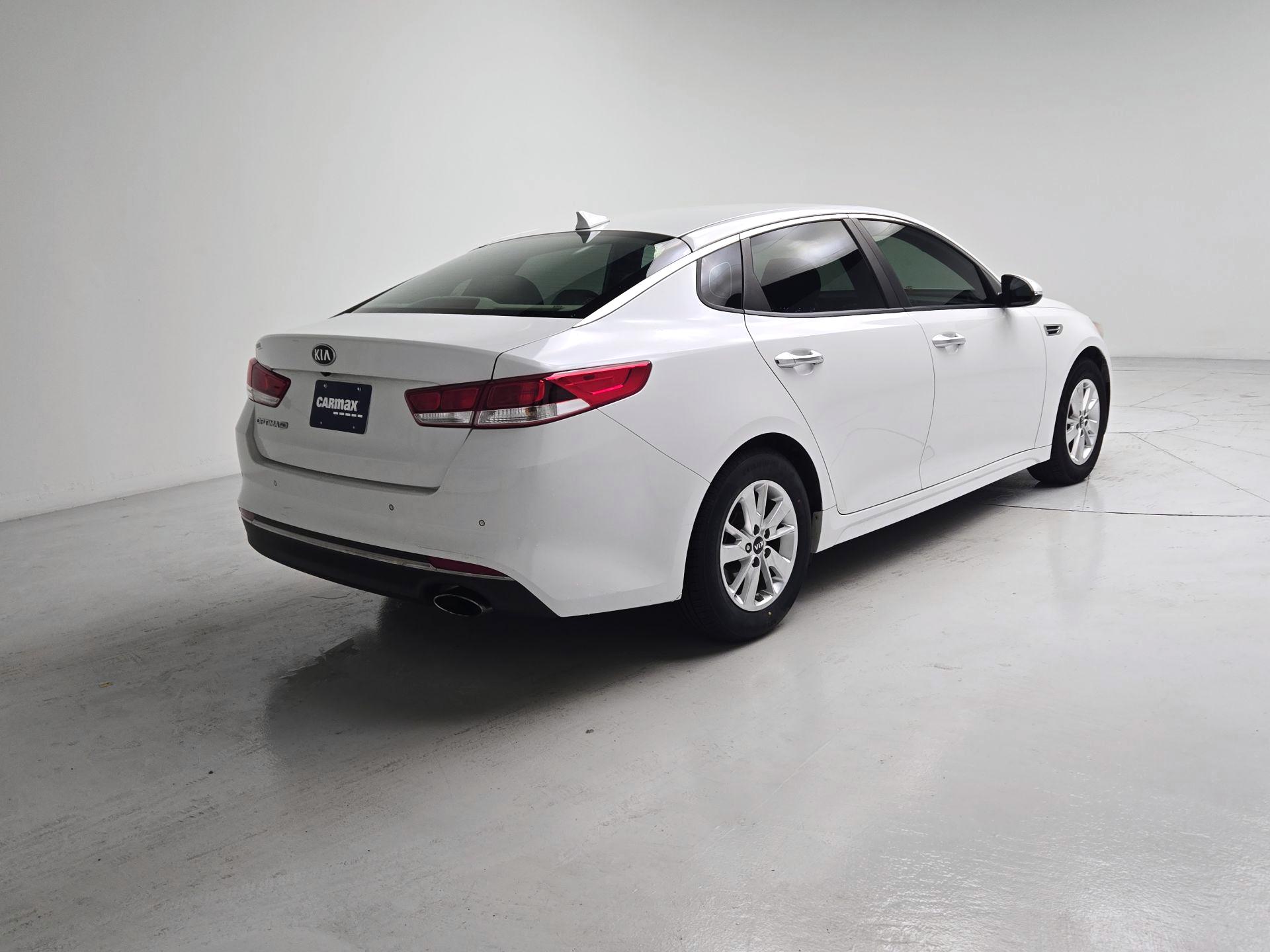 Thumbnail: 2018 Kia Optima - 5