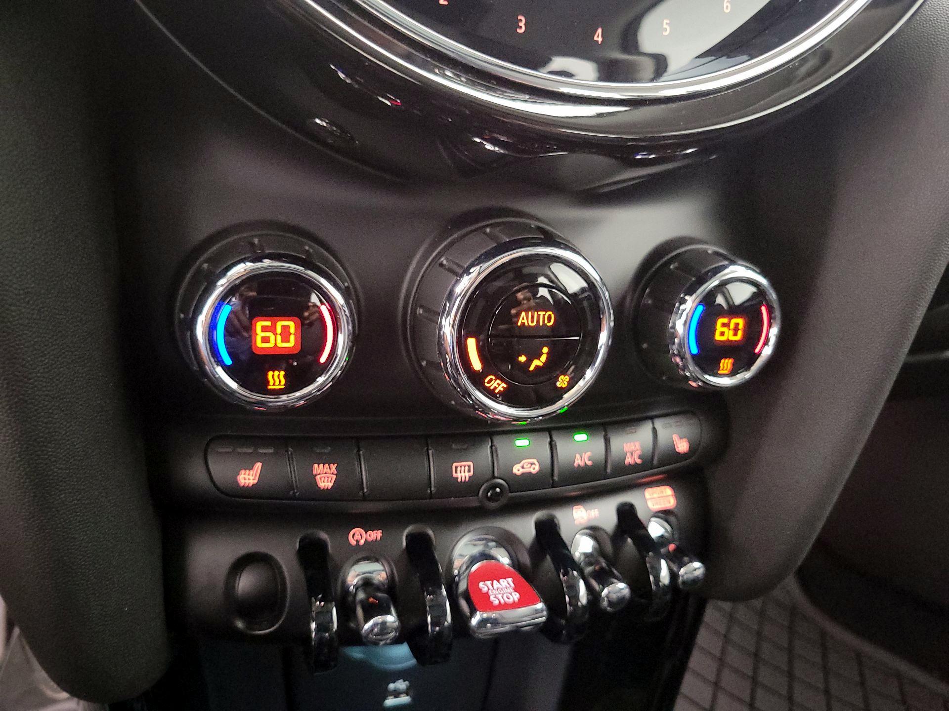 Thumbnail: 2022 MINI Cooper Hardtop - 15
